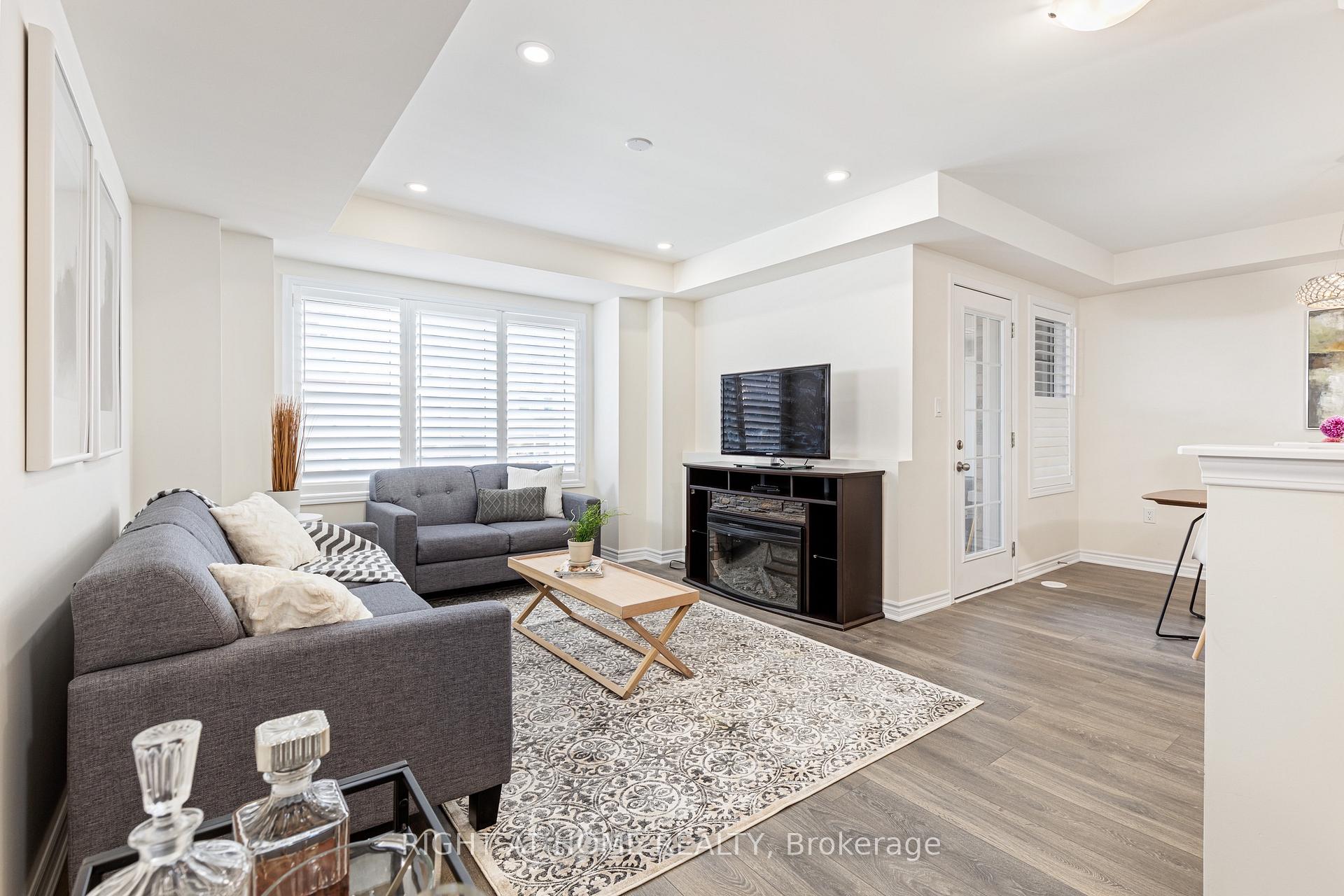 Photo 9 of 2493 Fall Harvest Crescent, Pickering, Rural Pickering — HOMEH