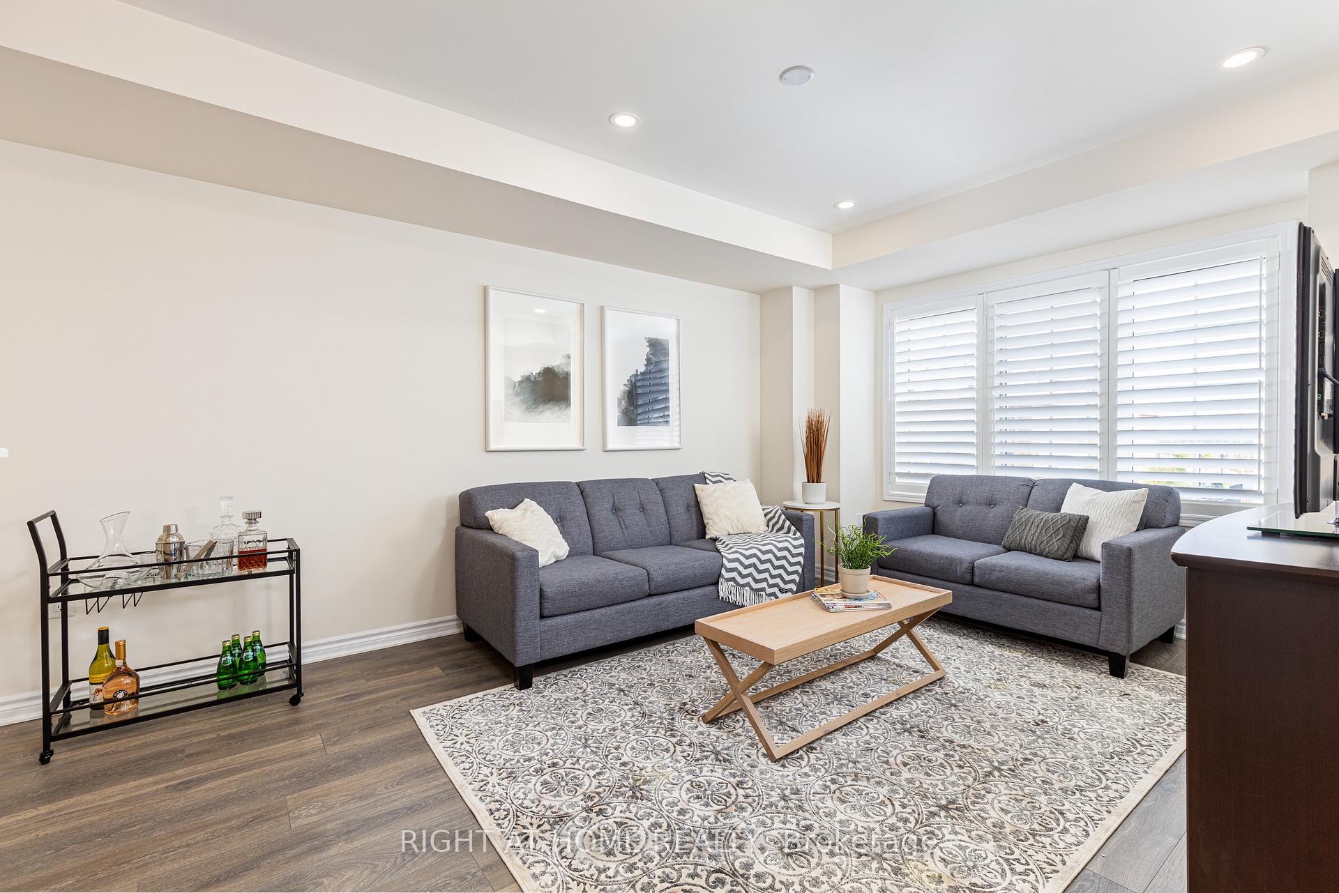 Photo 10 of 2493 Fall Harvest Crescent, Pickering, Rural Pickering — HOMEH
