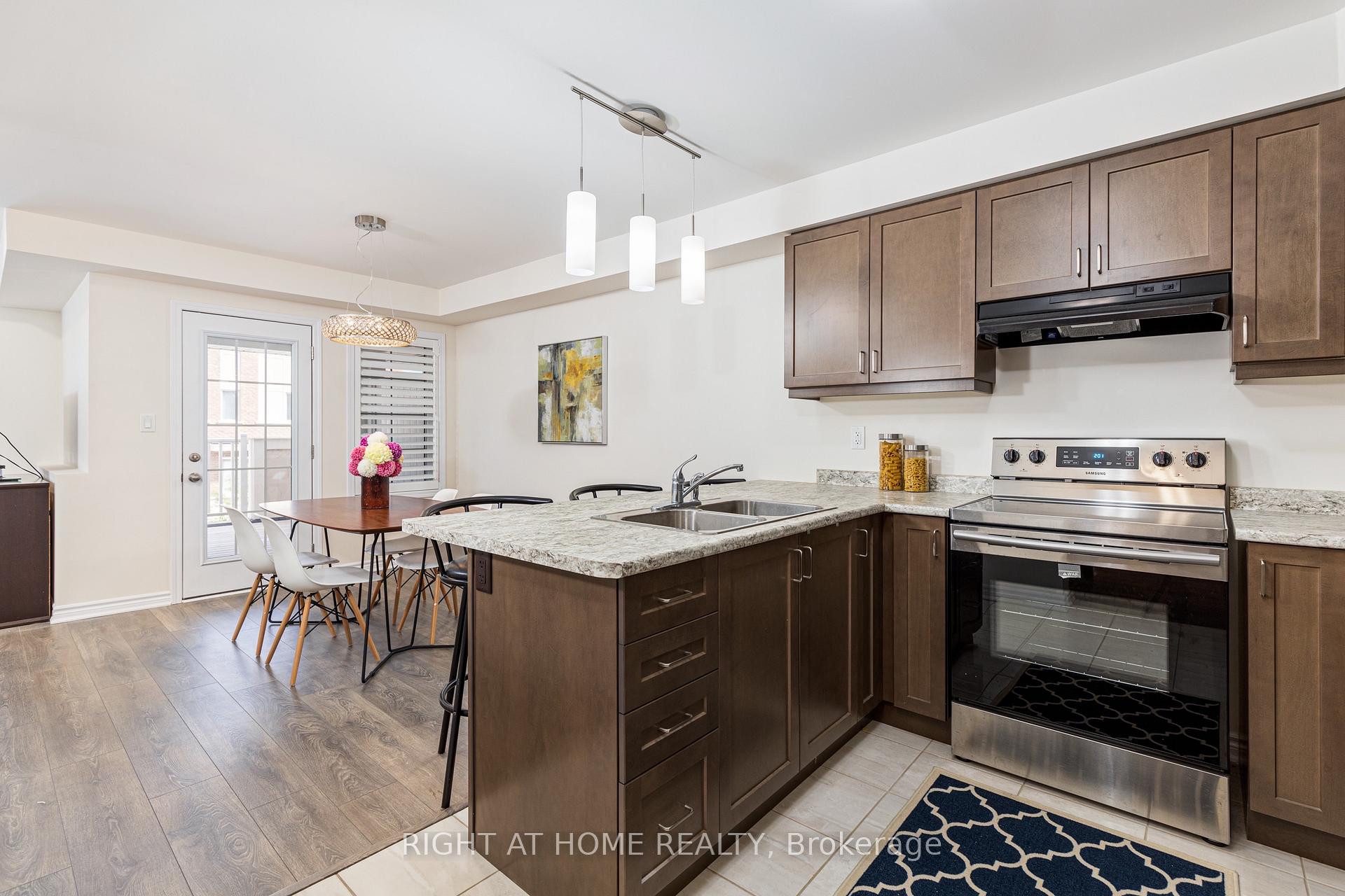 Photo 19 of 2493 Fall Harvest Crescent, Pickering, Rural Pickering — HOMEH