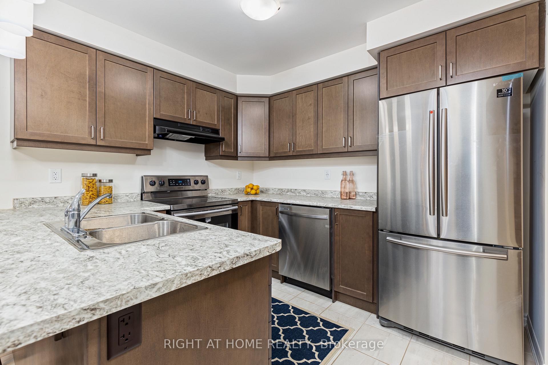 Photo 23 of 2493 Fall Harvest Crescent, Pickering, Rural Pickering — HOMEH