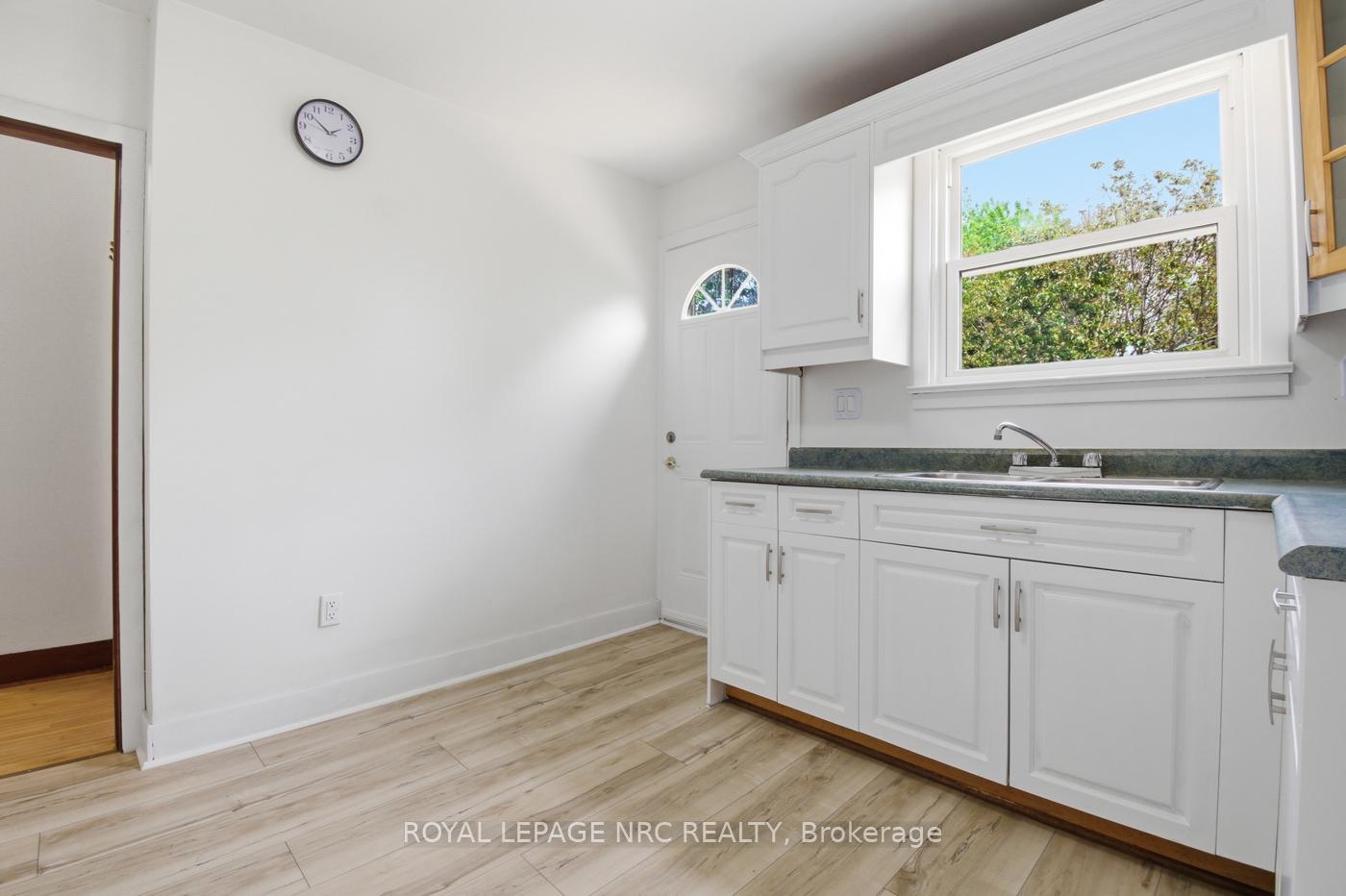 Photo 15 of 6010 Carlton Avenue, Niagara Falls, Dorchester — HOMEH