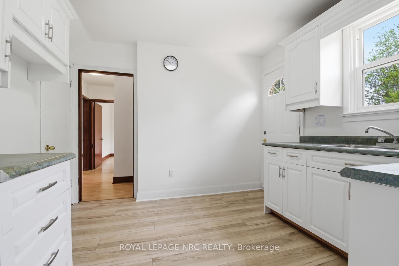 Photo 17 of 6010 Carlton Avenue, Niagara Falls, Dorchester — HOMEH