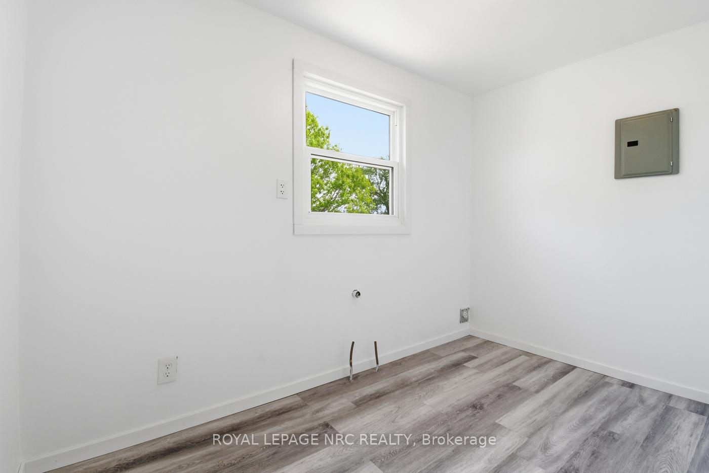 Photo 25 of 6010 Carlton Avenue, Niagara Falls, Dorchester — HOMEH