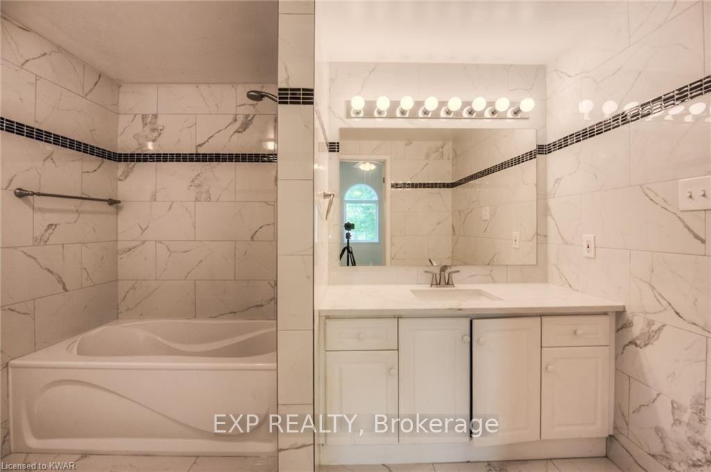 Photo 14 of 166 Kovac Road, Cambridge, Greenway-Chaplin — HOMEH