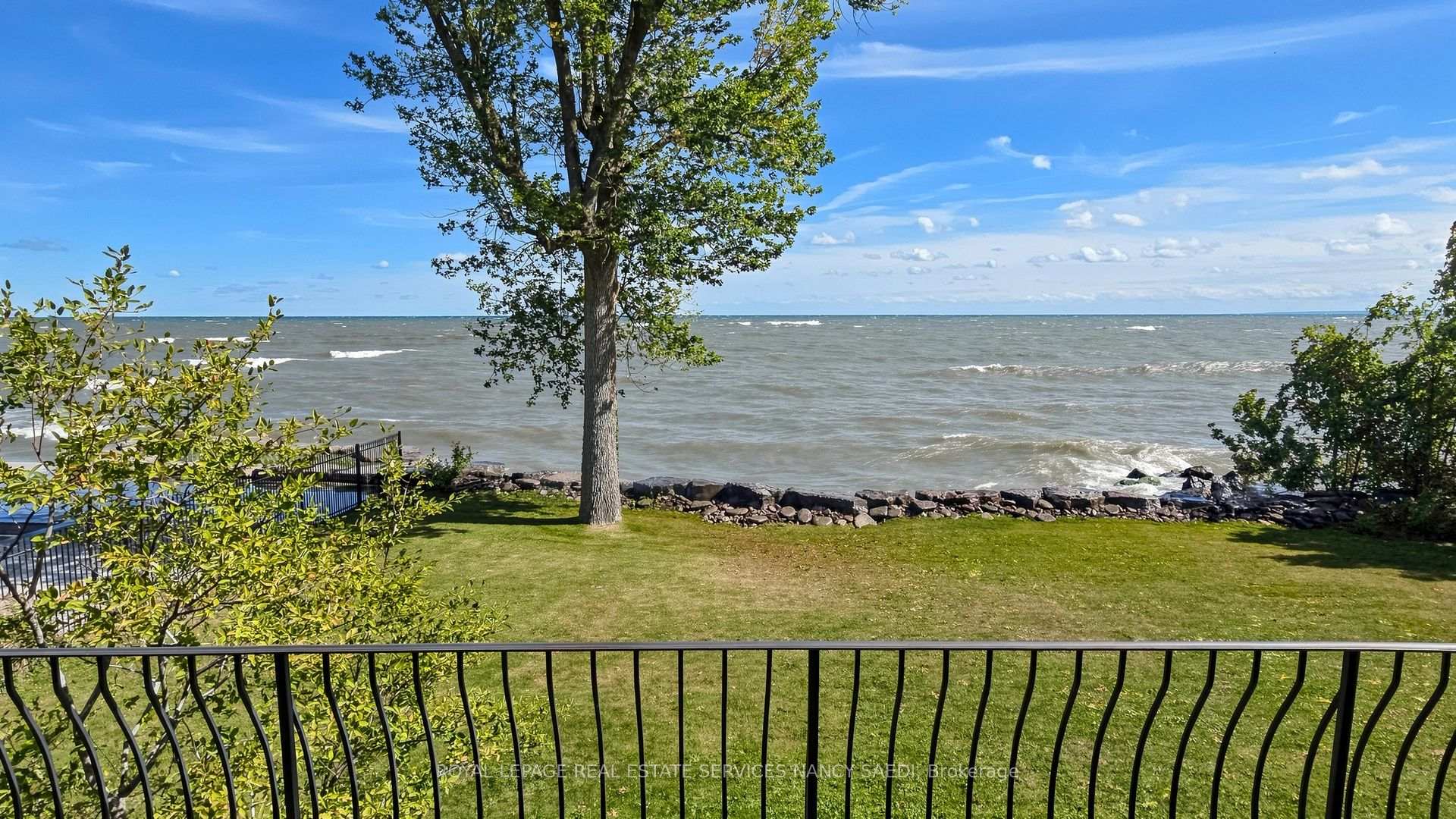 Photo 2 of 1296 Lakeshore Road W, Oakville, Southwest — HOMEH