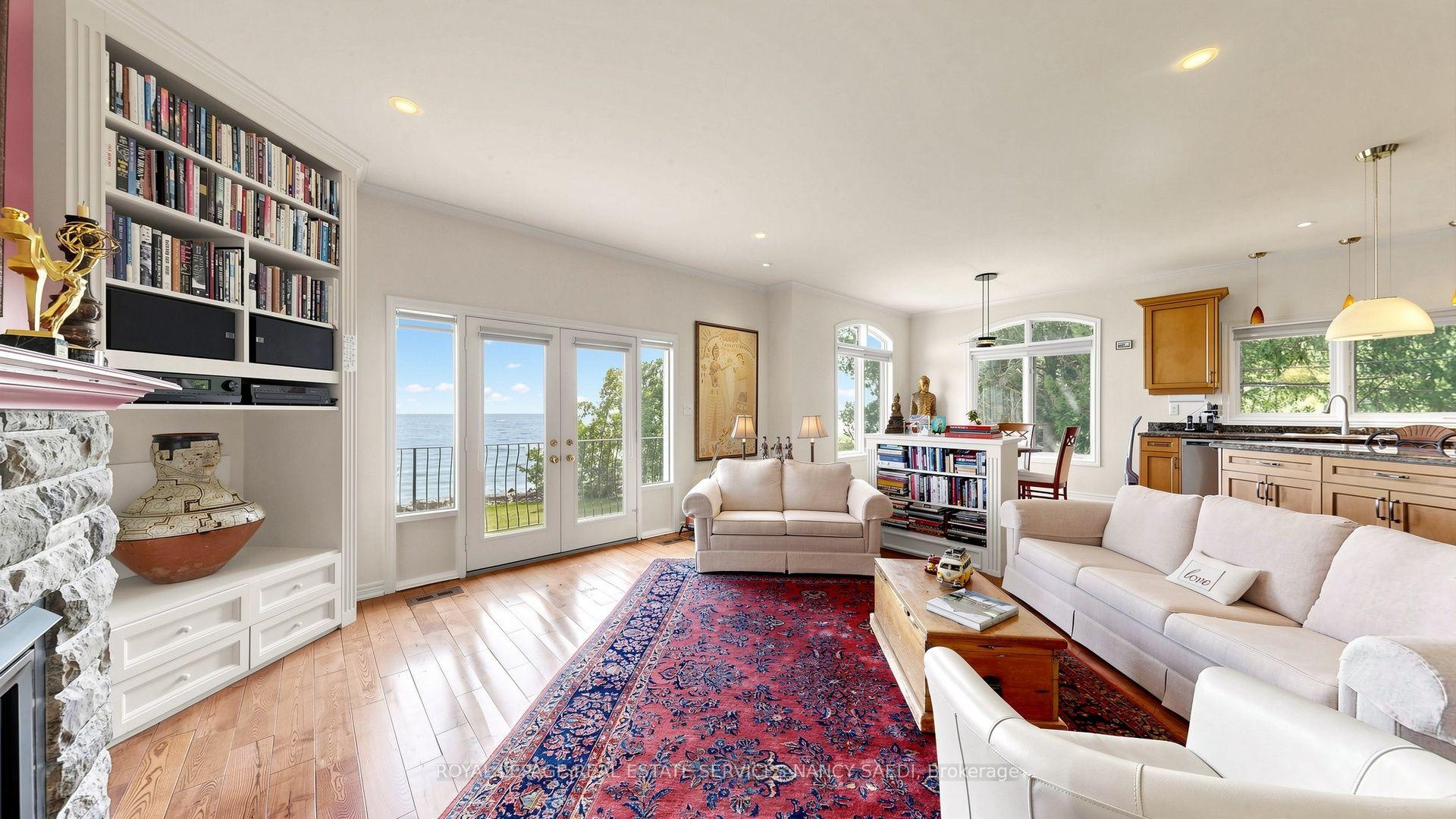 Photo 5 of 1296 Lakeshore Road W, Oakville, Southwest — HOMEH