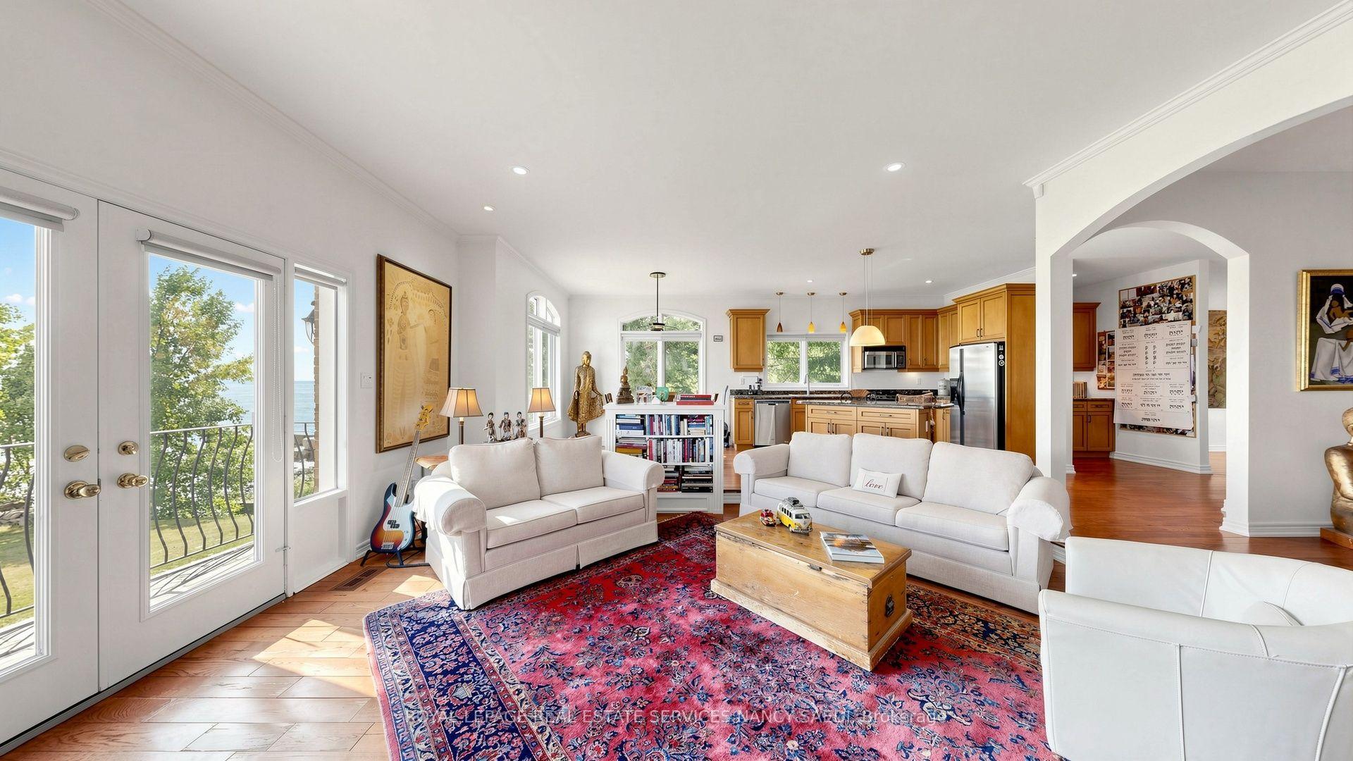 Photo 7 of 1296 Lakeshore Road W, Oakville, Southwest — HOMEH