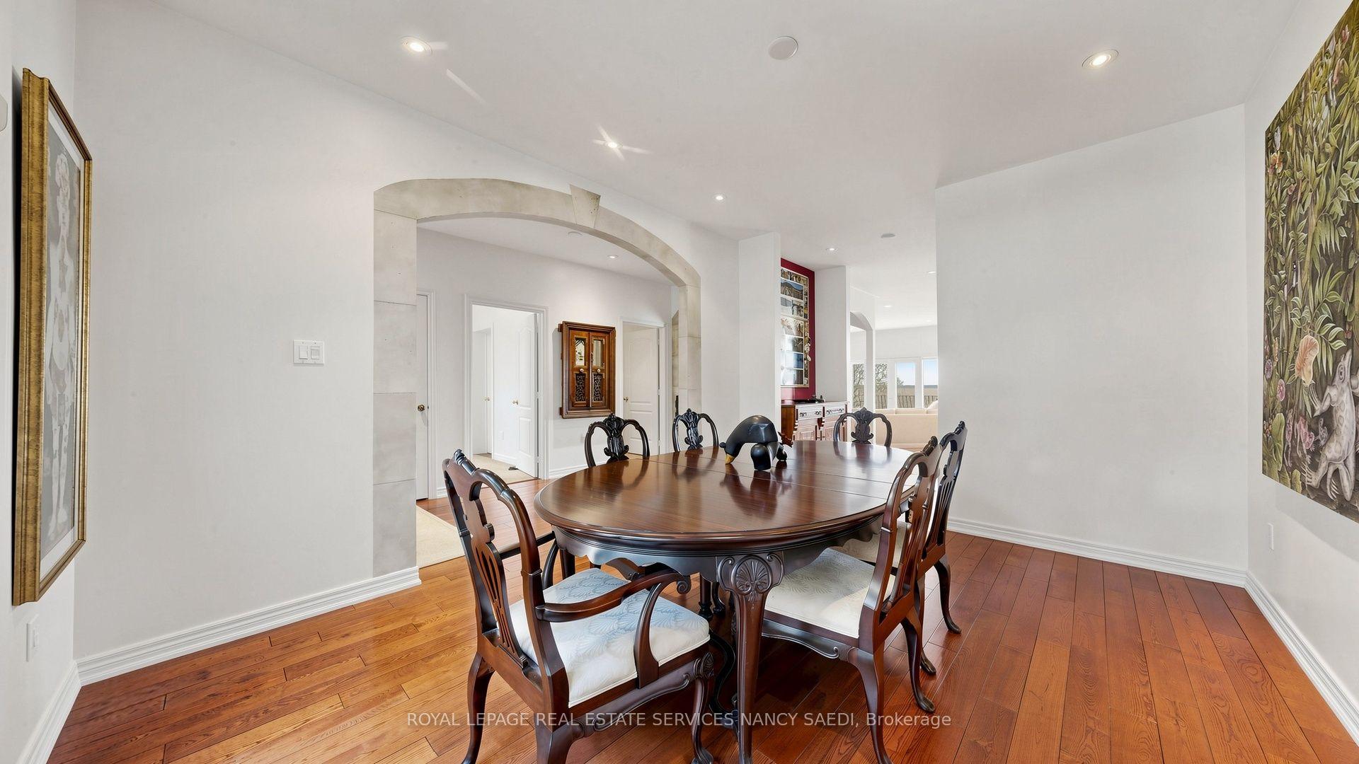 Photo 9 of 1296 Lakeshore Road W, Oakville, Southwest — HOMEH