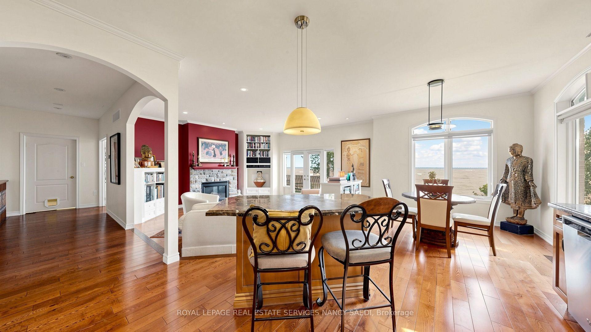 Photo 14 of 1296 Lakeshore Road W, Oakville, Southwest — HOMEH