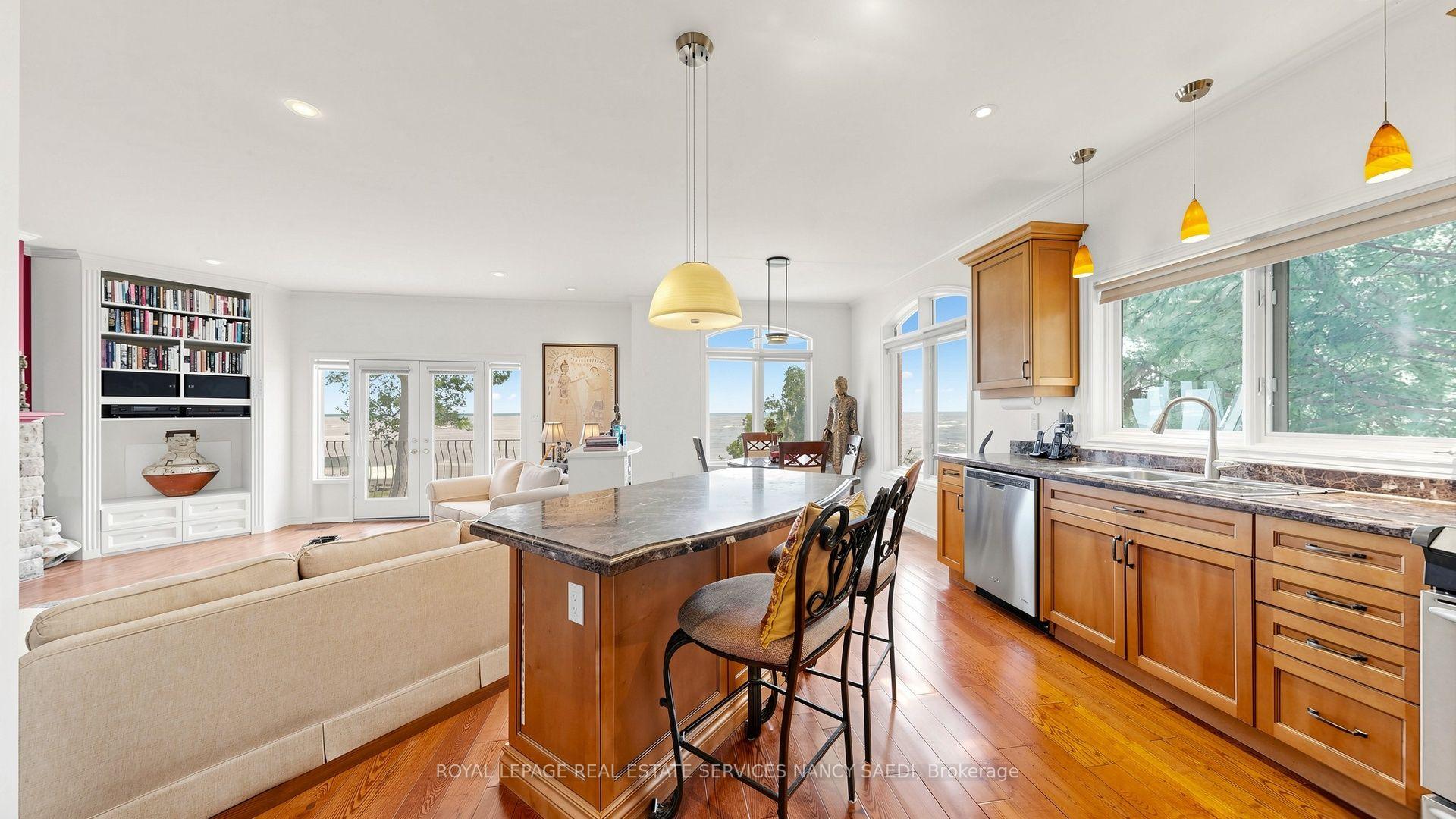 Photo 17 of 1296 Lakeshore Road W, Oakville, Southwest — HOMEH