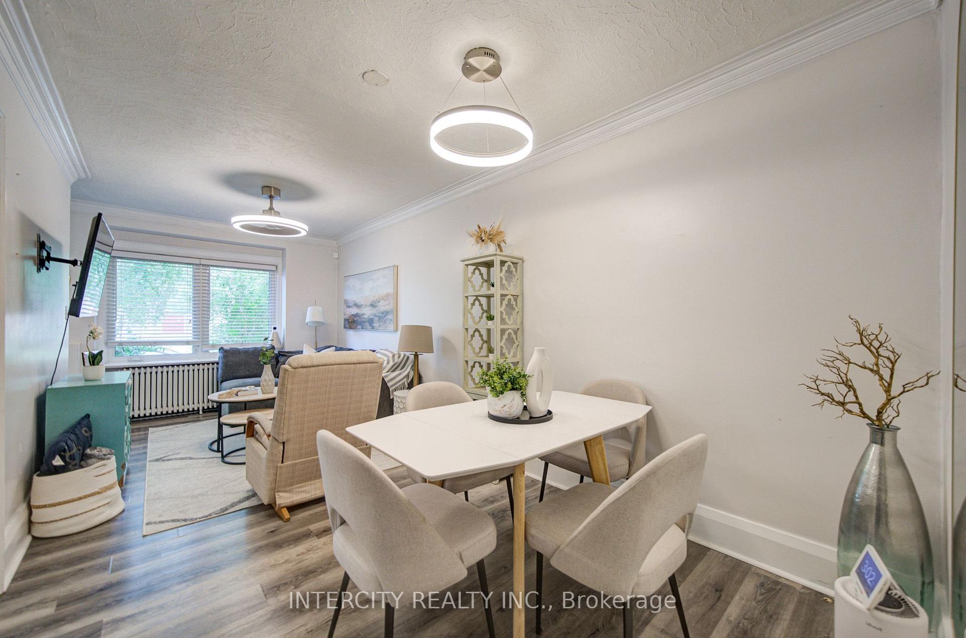 Photo 7 of 256 Blantyre Avenue, Scarborough, Birchcliffe-Cliffside — HOMEH