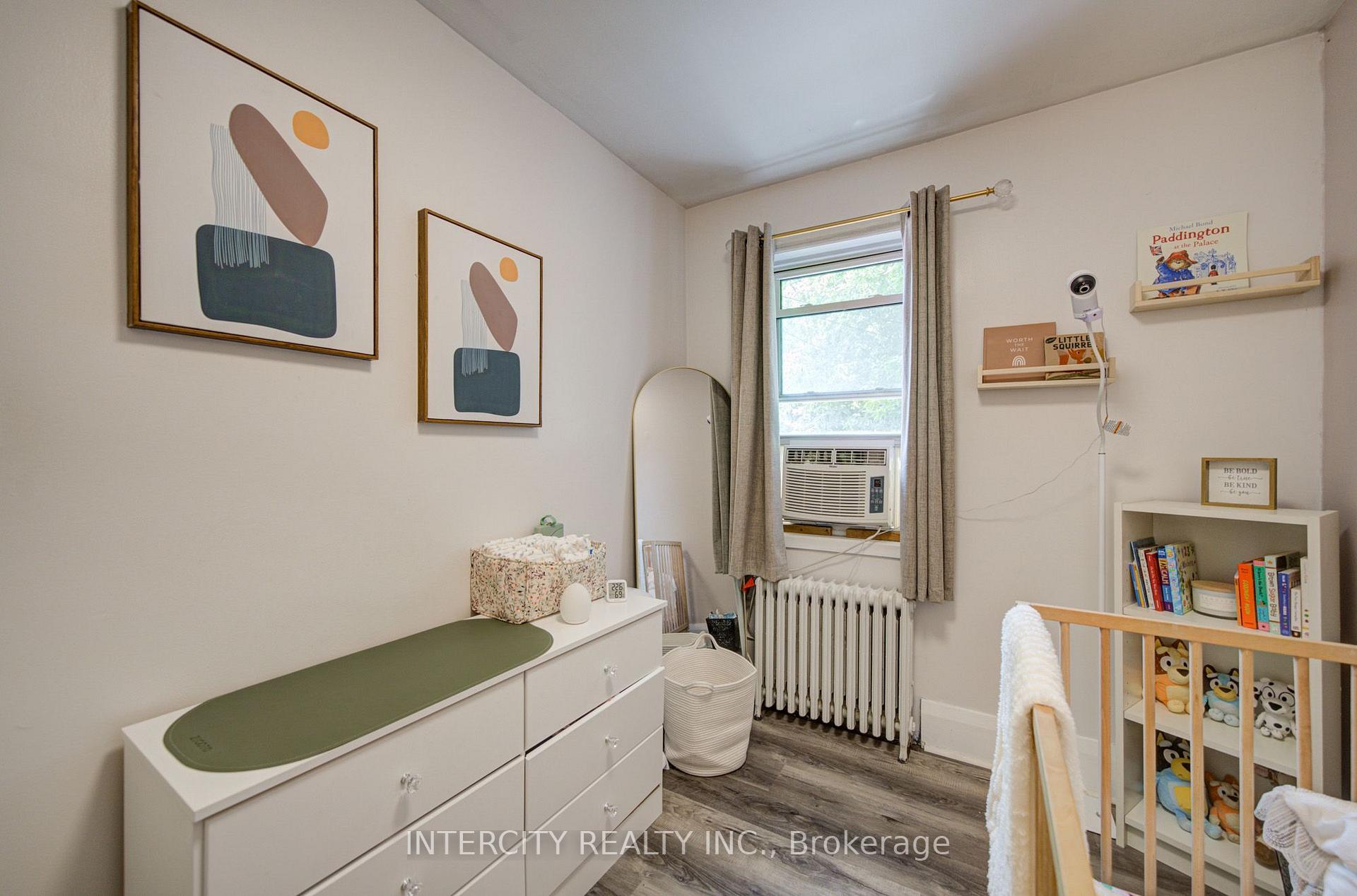 Photo 13 of 256 Blantyre Avenue, Scarborough, Birchcliffe-Cliffside — HOMEH