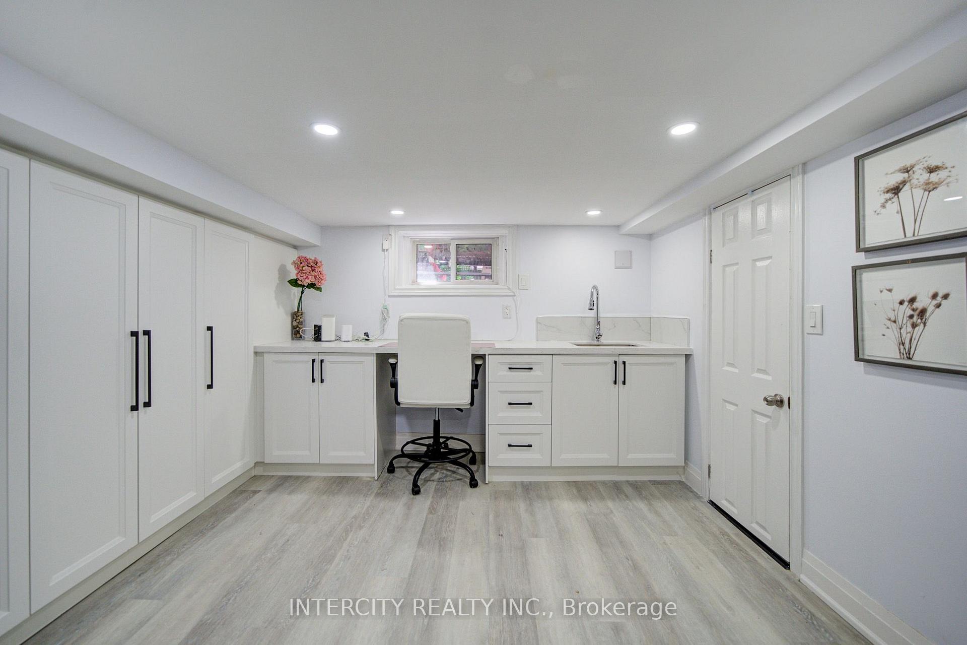 Photo 27 of 256 Blantyre Avenue, Scarborough, Birchcliffe-Cliffside — HOMEH