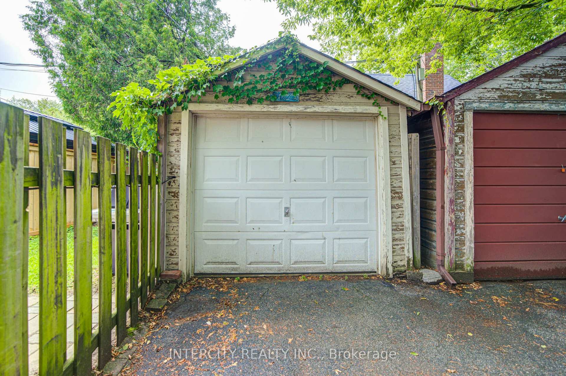 Photo 36 of 256 Blantyre Avenue, Scarborough, Birchcliffe-Cliffside — HOMEH