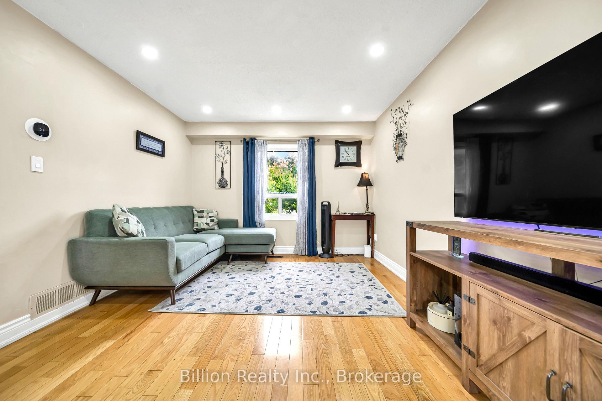 Photo 7 of 97 Crittenden Square, Scarborough, Malvern — HOMEH