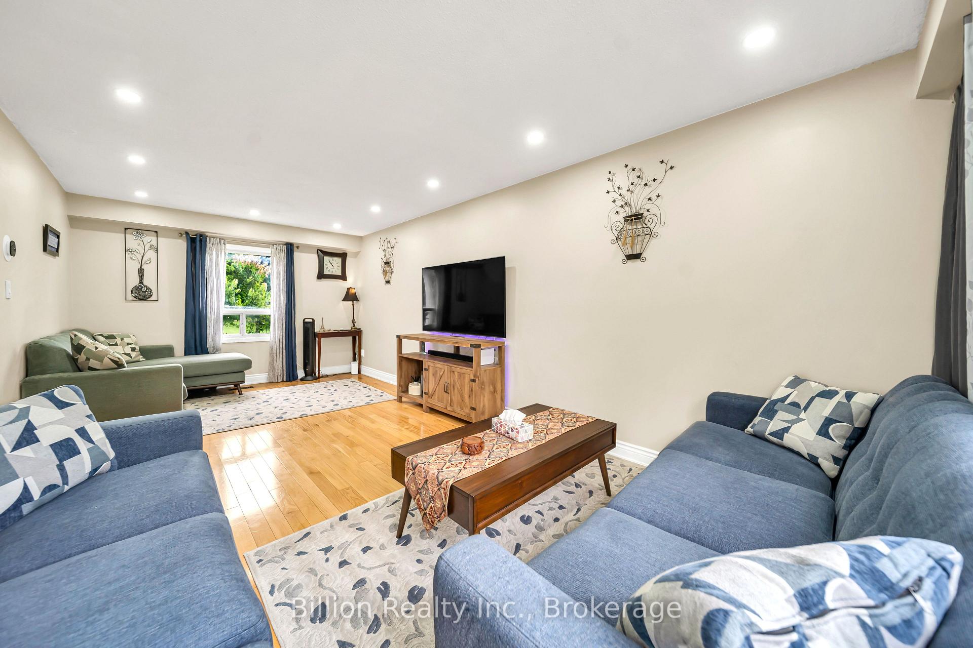 Photo 10 of 97 Crittenden Square, Scarborough, Malvern — HOMEH