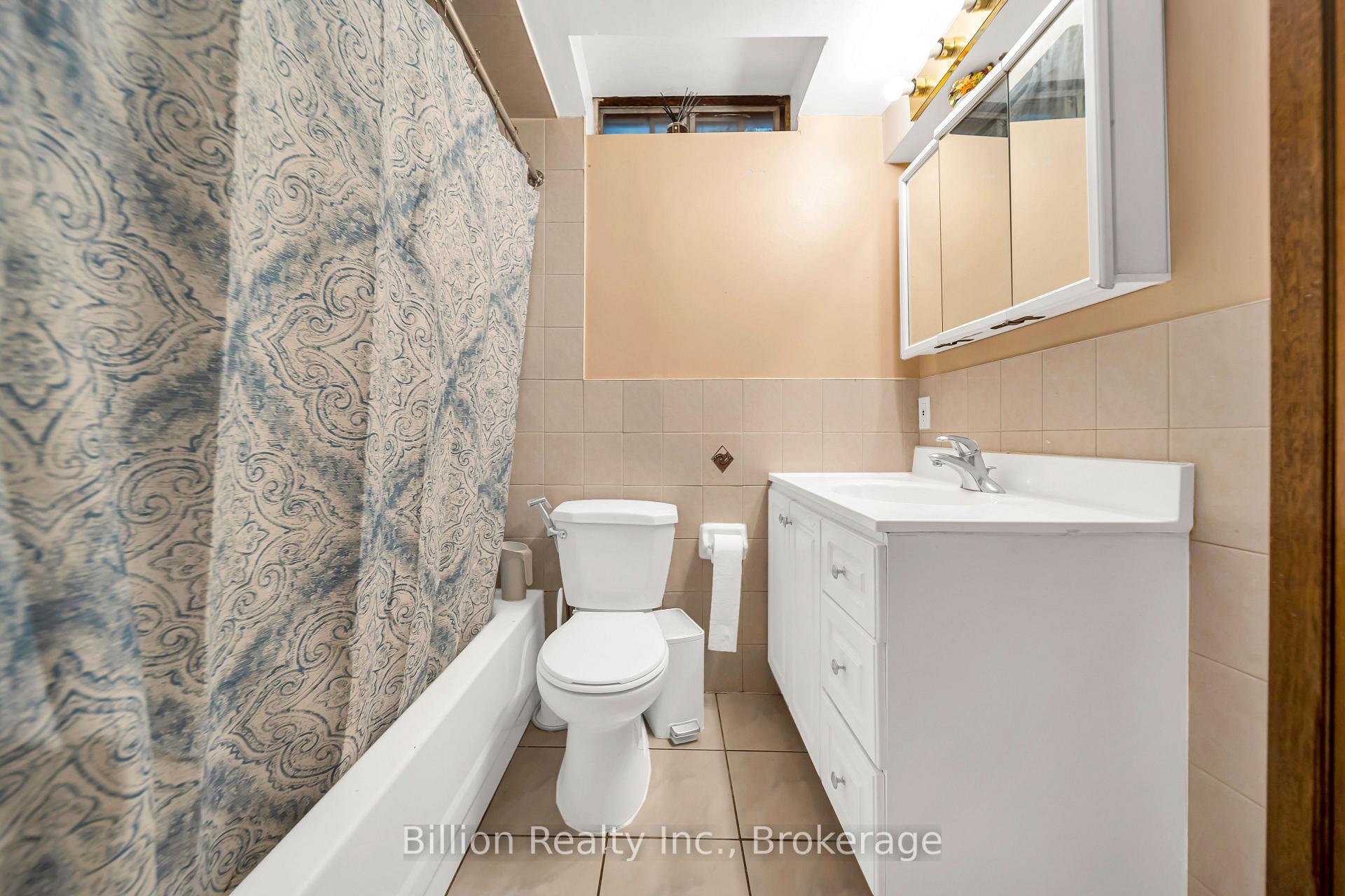 Photo 33 of 97 Crittenden Square, Scarborough, Malvern — HOMEH
