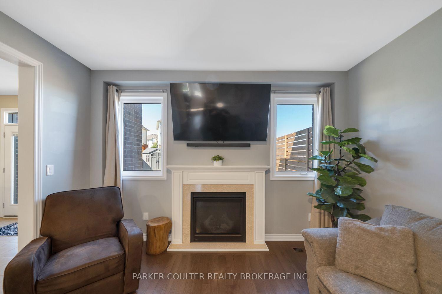 Photo 9 of 3046 Stone Ridge Boulevard, Orillia — HOMEH