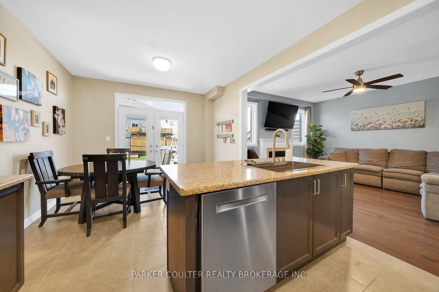Photo 16 of 3046 Stone Ridge Boulevard, Orillia — HOMEH