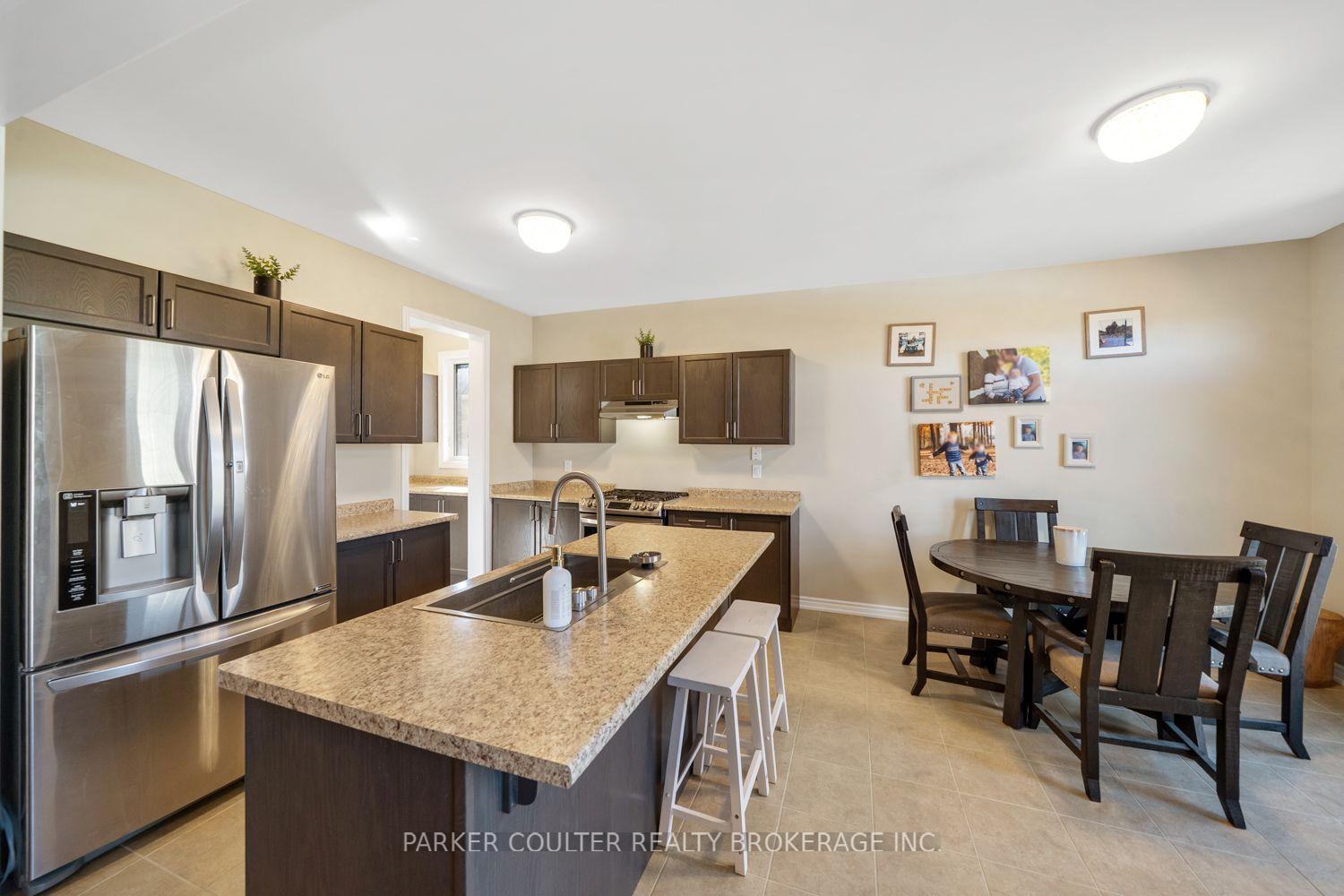 Photo 18 of 3046 Stone Ridge Boulevard, Orillia — HOMEH