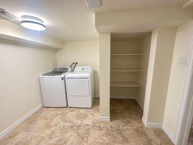 Photo 5 of Unit Lower, 472 Nairn Circle, Milton, Scott — HOMEH