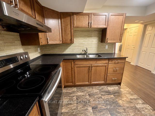 Photo 12 of Unit Lower, 472 Nairn Circle, Milton, Scott — HOMEH