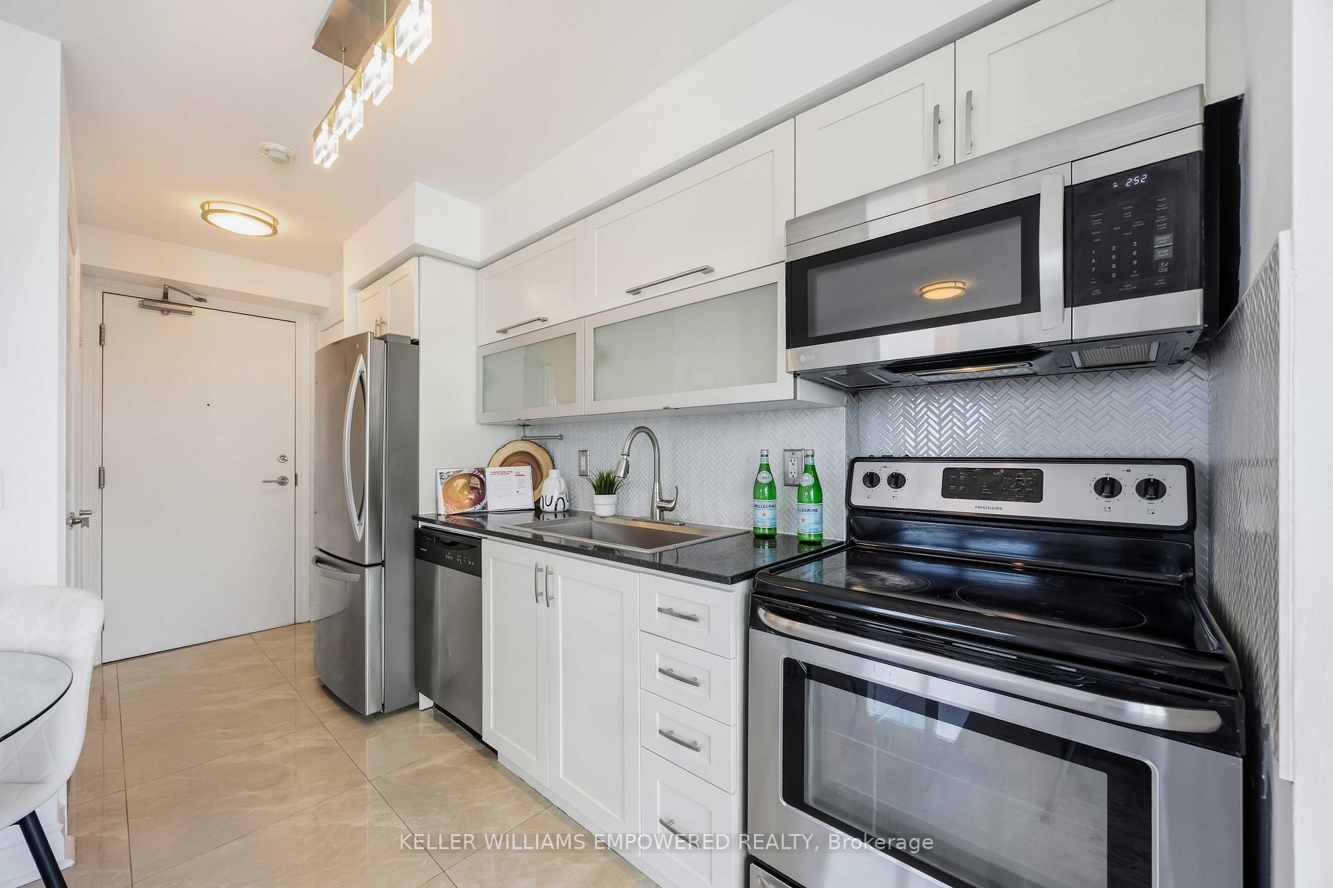 Photo 13 of Unit 1502, 100 Western Battery Road, Toronto, Niagara — HOMEH