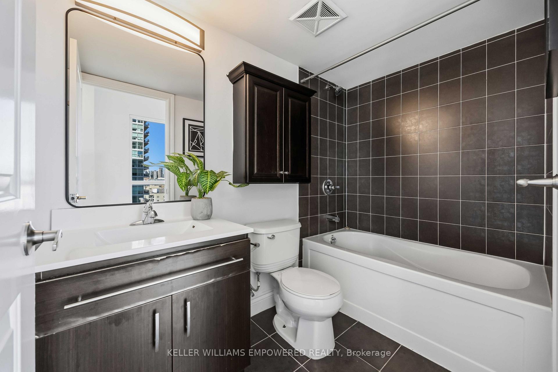 Photo 20 of Unit 1502, 100 Western Battery Road, Toronto, Niagara — HOMEH