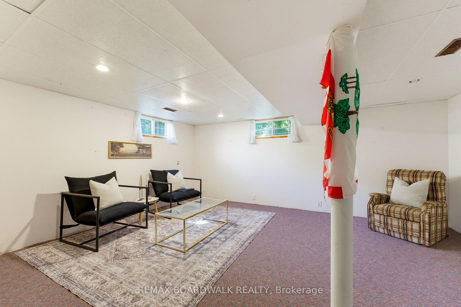 Photo 32 of Unit 13, 32 Black Forest Lane, Ottawa, Arbeatha Park — HOMEH