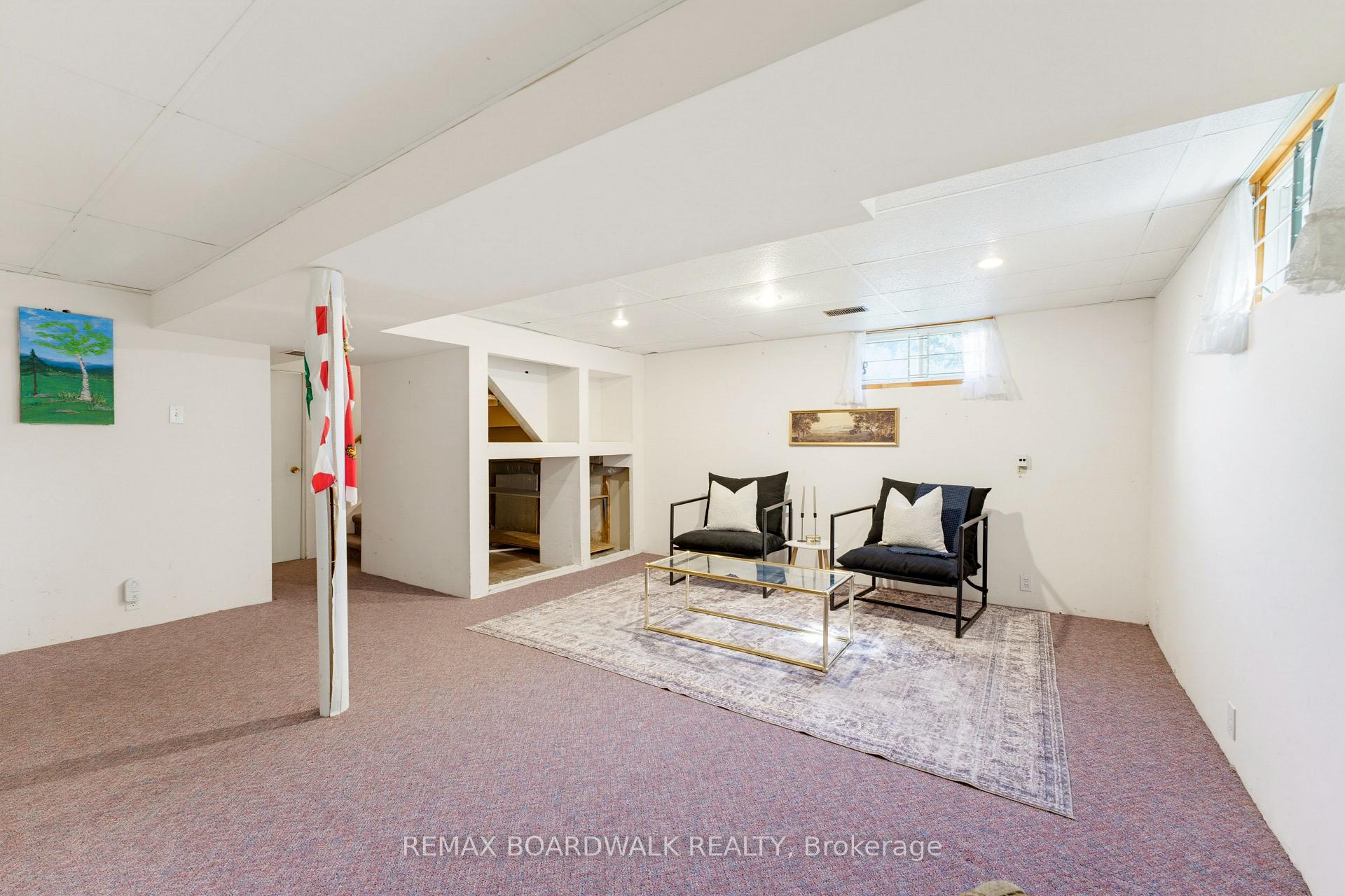 Photo 33 of Unit 13, 32 Black Forest Lane, Ottawa, Arbeatha Park — HOMEH
