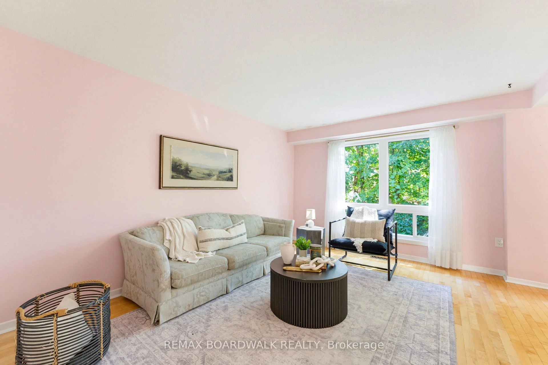 Photo 17 of Unit 13, 32 Black Forest Lane, Ottawa, Arbeatha Park — HOMEH