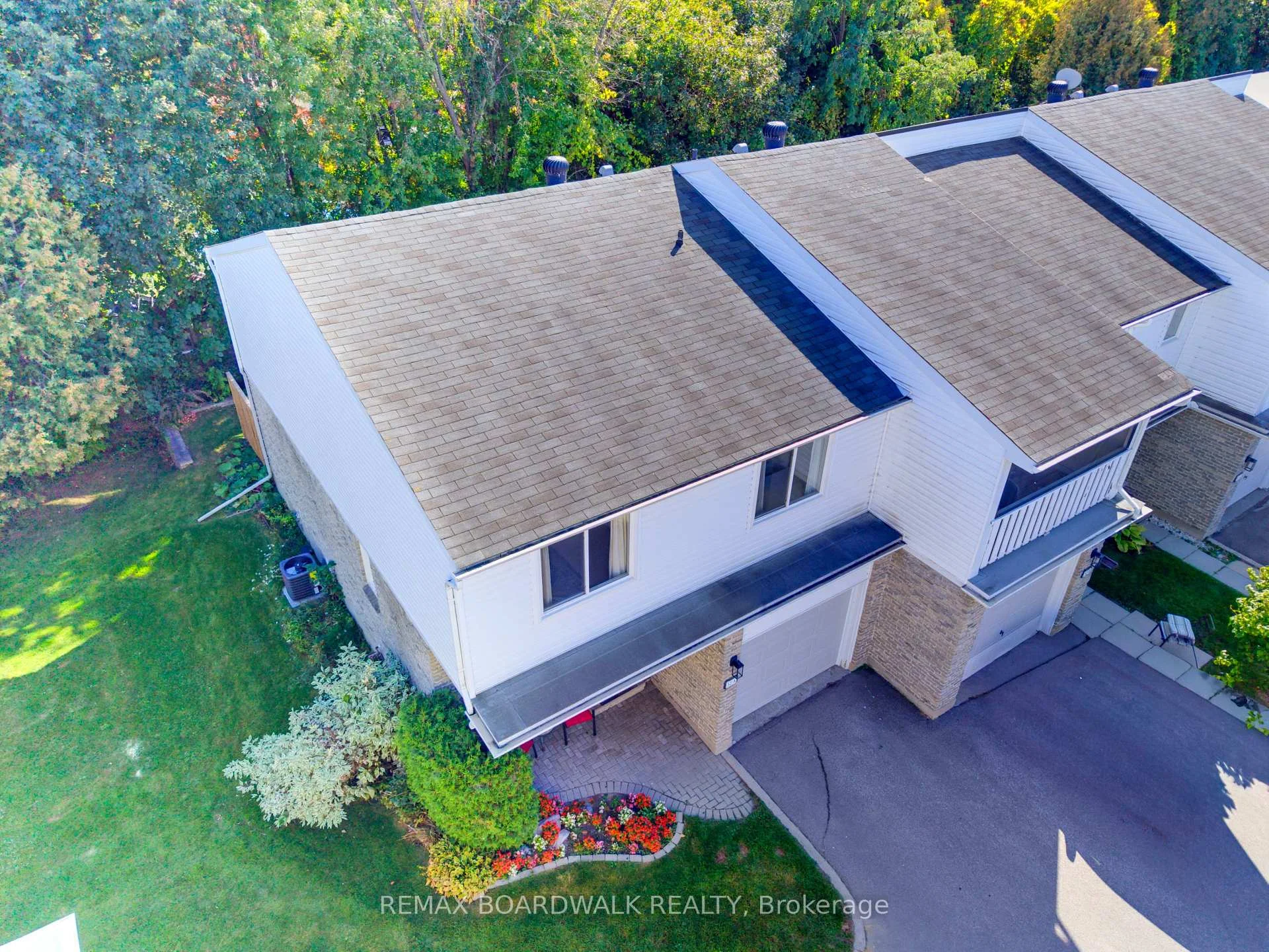 Photo 41 of Unit 13, 32 Black Forest Lane, Ottawa, Arbeatha Park — HOMEH