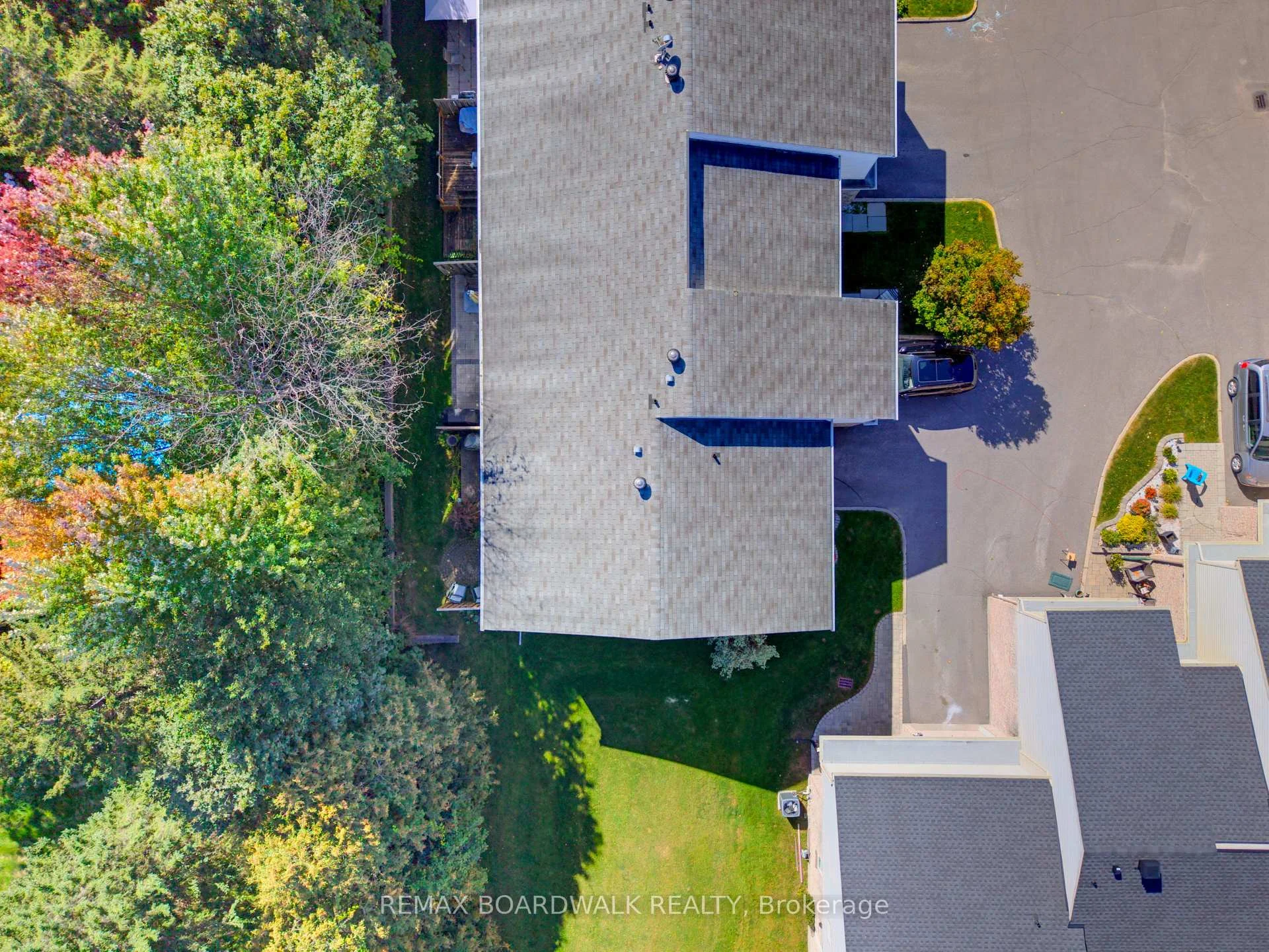 Photo 42 of Unit 13, 32 Black Forest Lane, Ottawa, Arbeatha Park — HOMEH