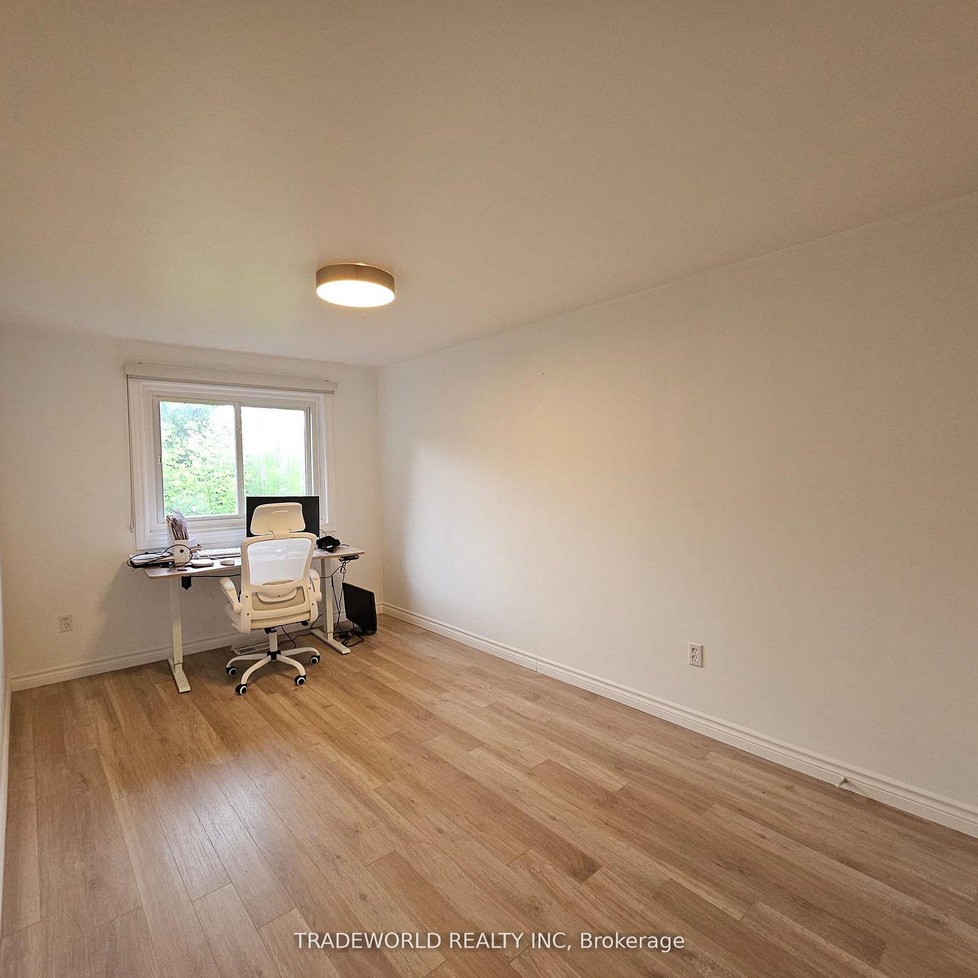 Photo 14 of 60 Camelot Way, Markham, Markham Village — HOMEH