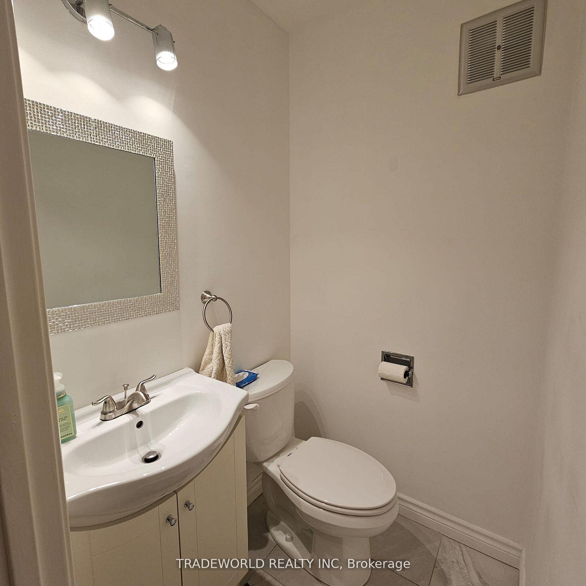 Photo 15 of 60 Camelot Way, Markham, Markham Village — HOMEH