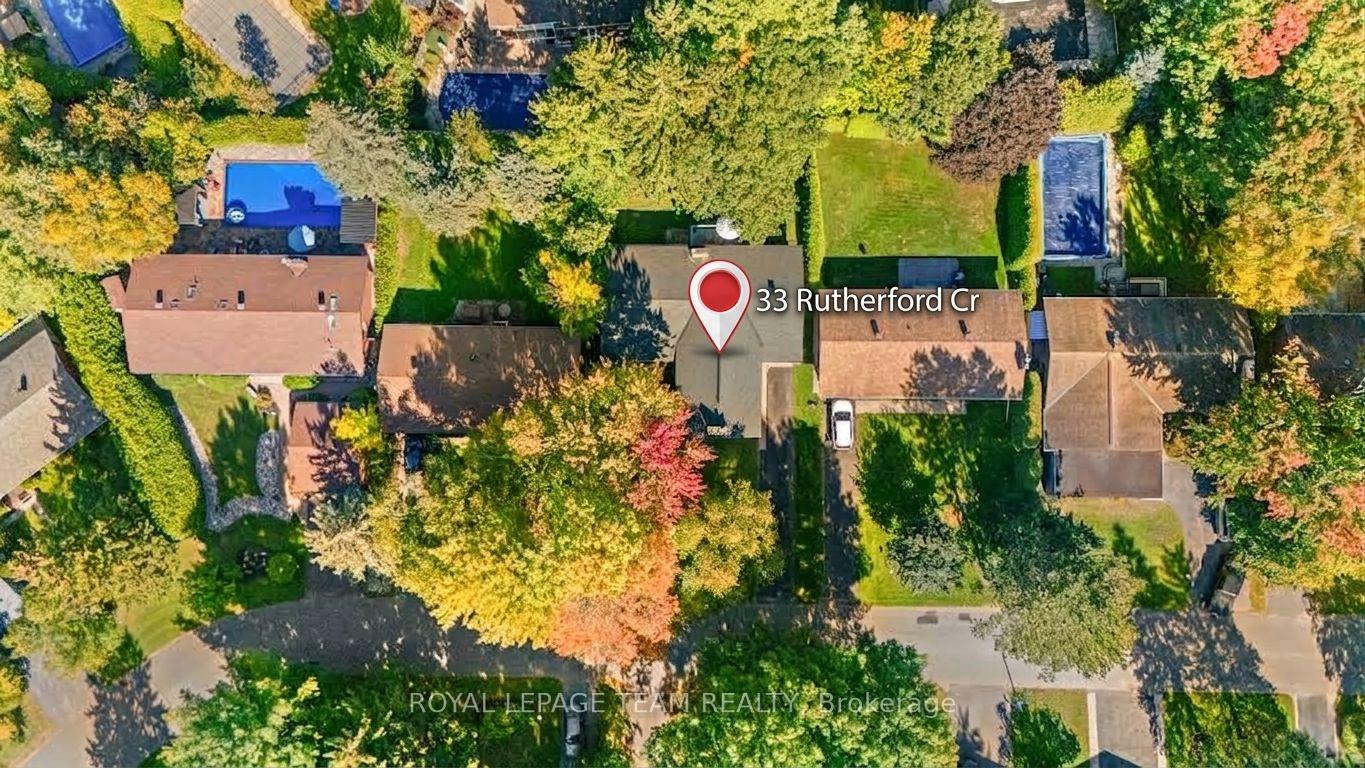 Photo 4 of 33 Rutherford Crescent, Ottawa, Kanata - Beaverbrook — HOMEH