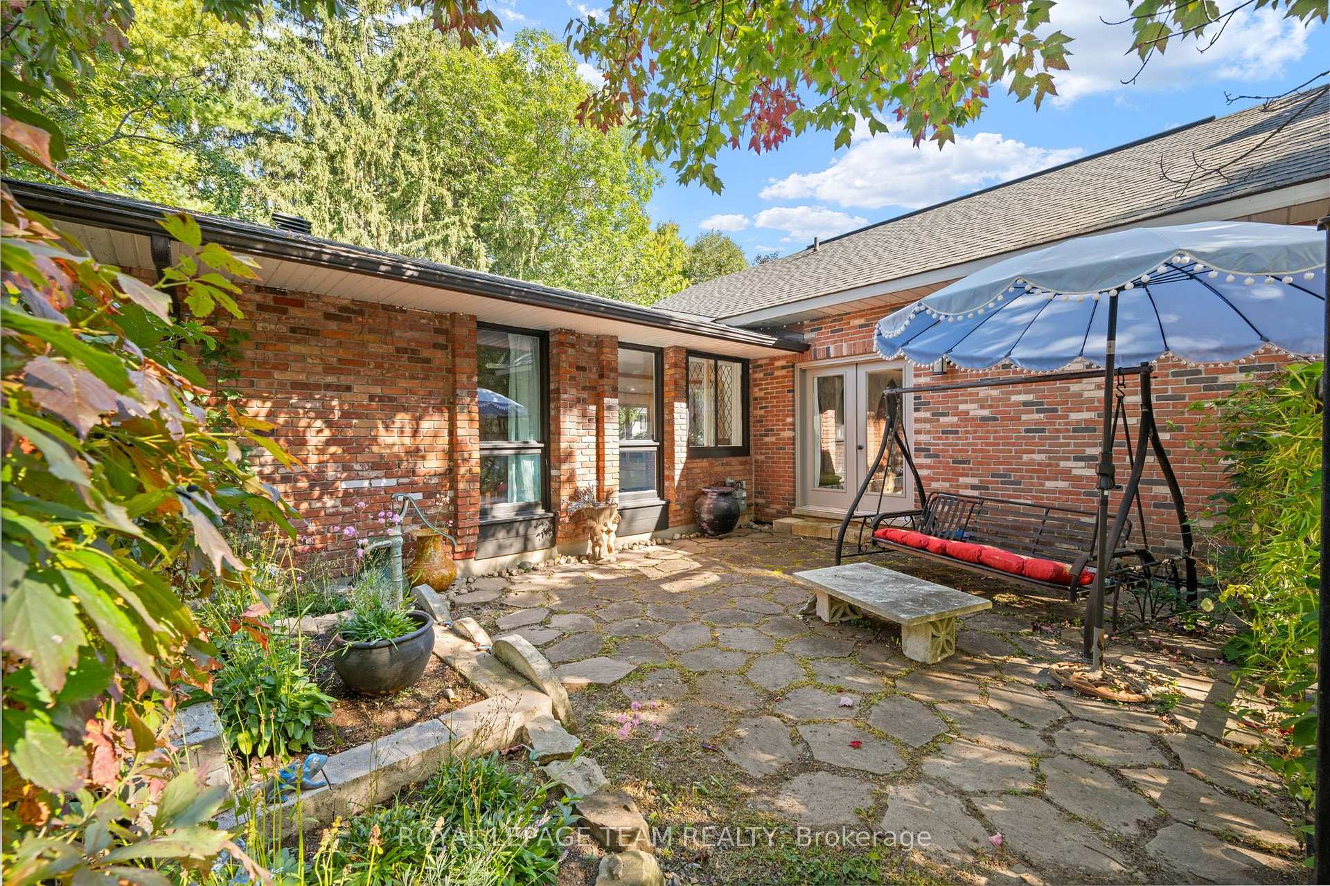 Photo 27 of 33 Rutherford Crescent, Ottawa, Kanata - Beaverbrook — HOMEH