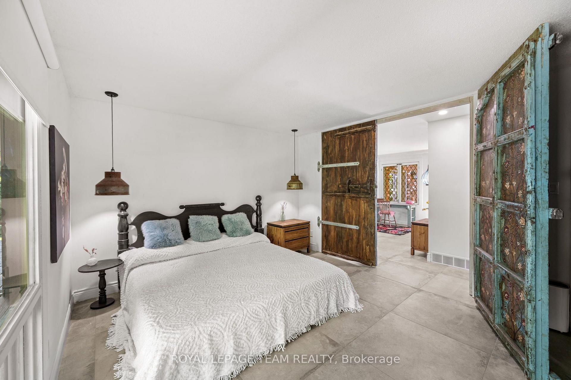 Photo 34 of 33 Rutherford Crescent, Ottawa, Kanata - Beaverbrook — HOMEH