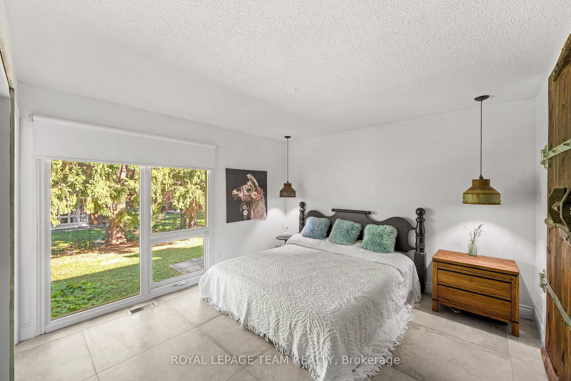 Photo 37 of 33 Rutherford Crescent, Ottawa, Kanata - Beaverbrook — HOMEH