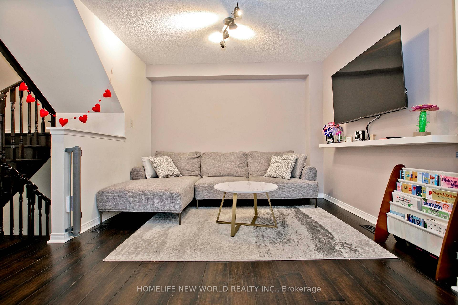 Photo 2 of 30 Linnell Street, Ajax, Central East — HOMEH