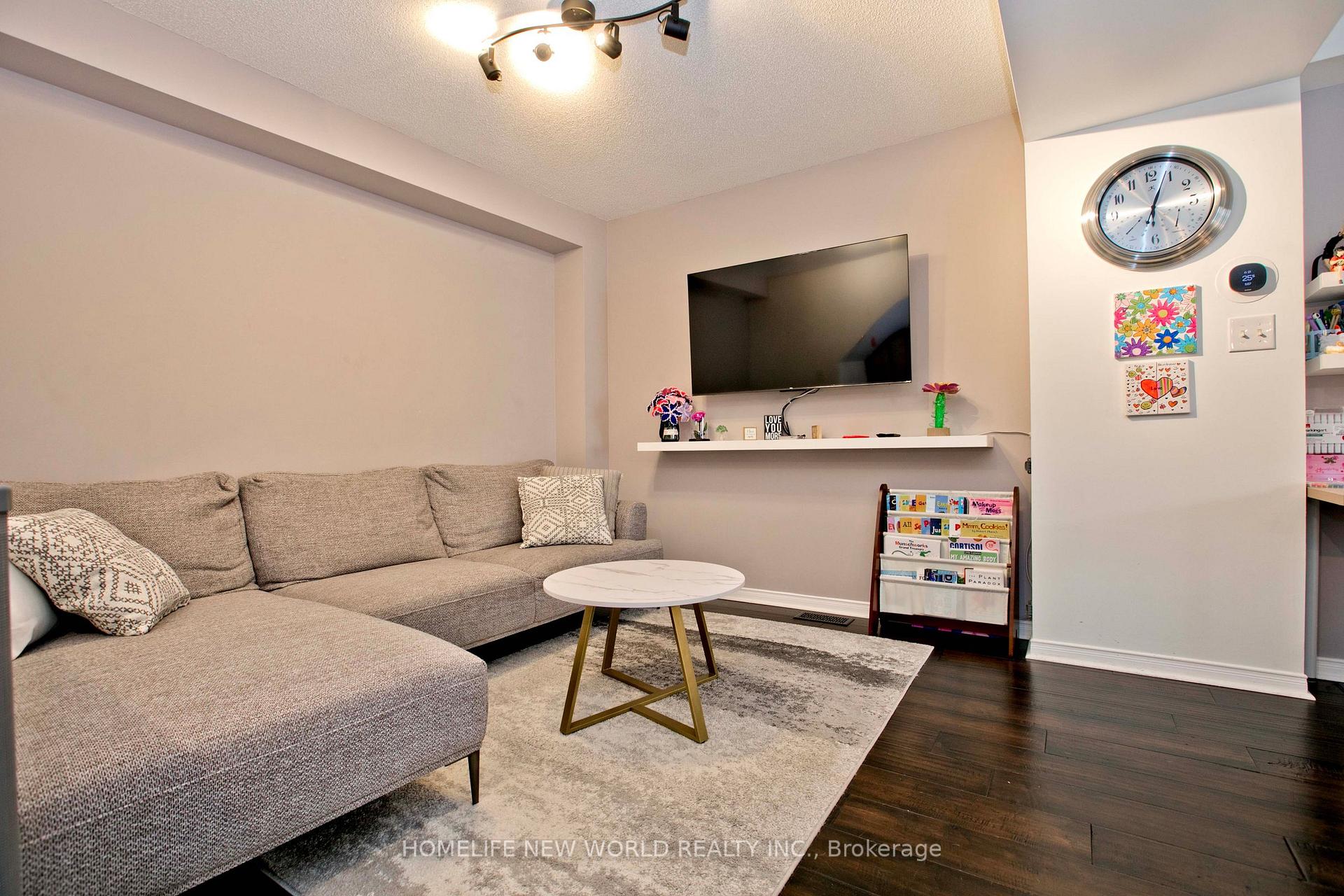 Photo 4 of 30 Linnell Street, Ajax, Central East — HOMEH
