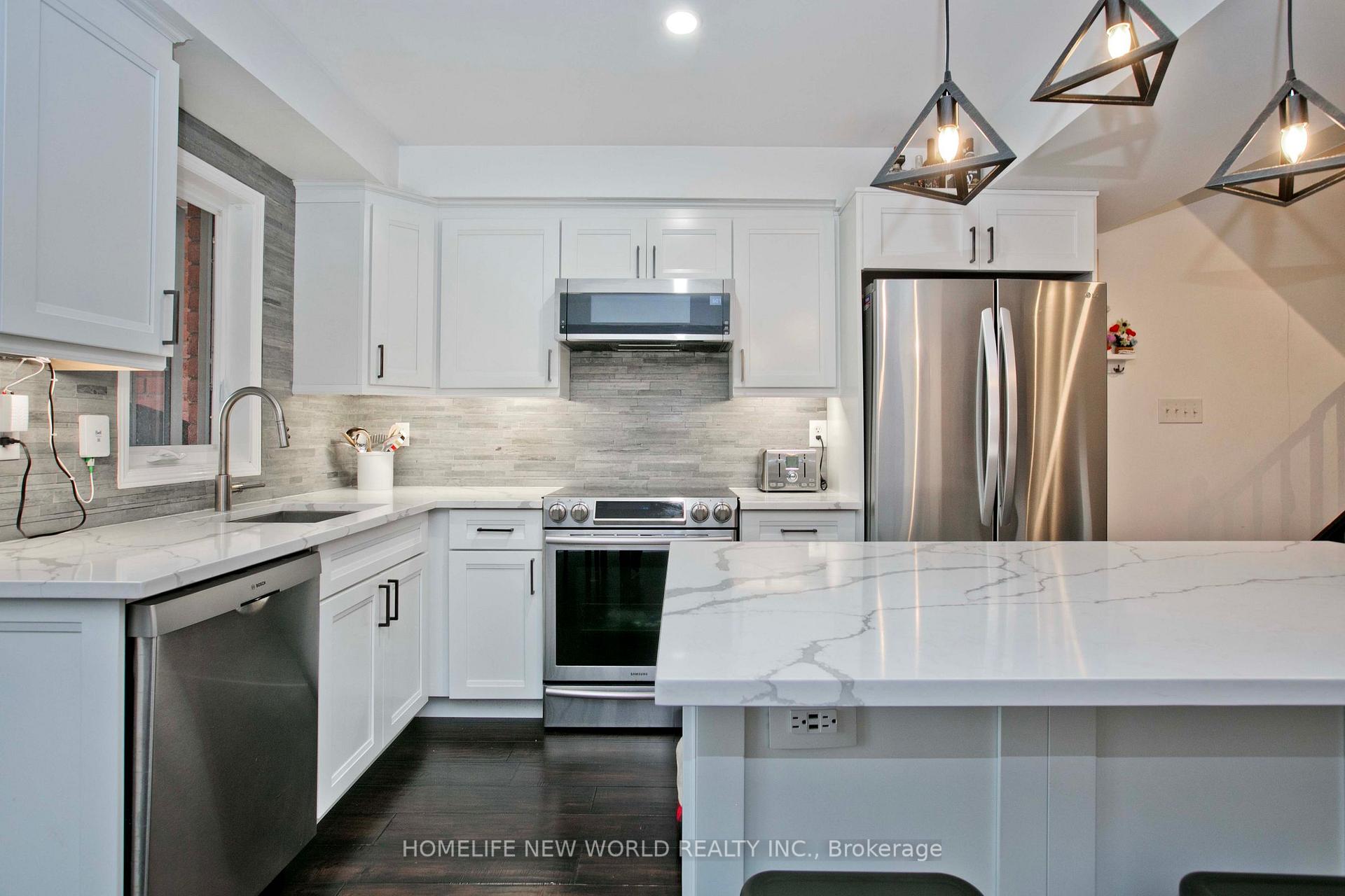 Photo 10 of 30 Linnell Street, Ajax, Central East — HOMEH