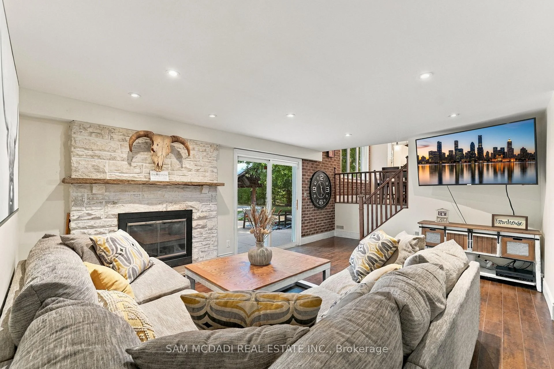 Photo 29 of 8375 Creditview Road, Brampton, Credit Valley — HOMEH