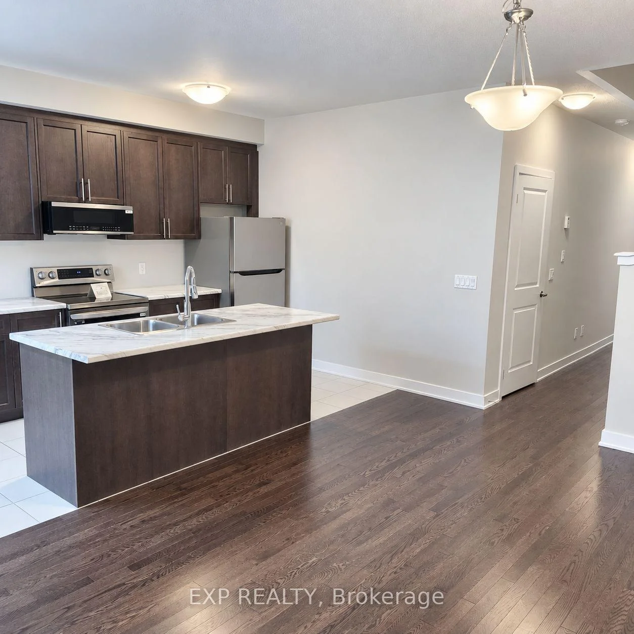 Photo 9 of 1095 Thompson Drive, Oshawa, Kedron — HOMEH
