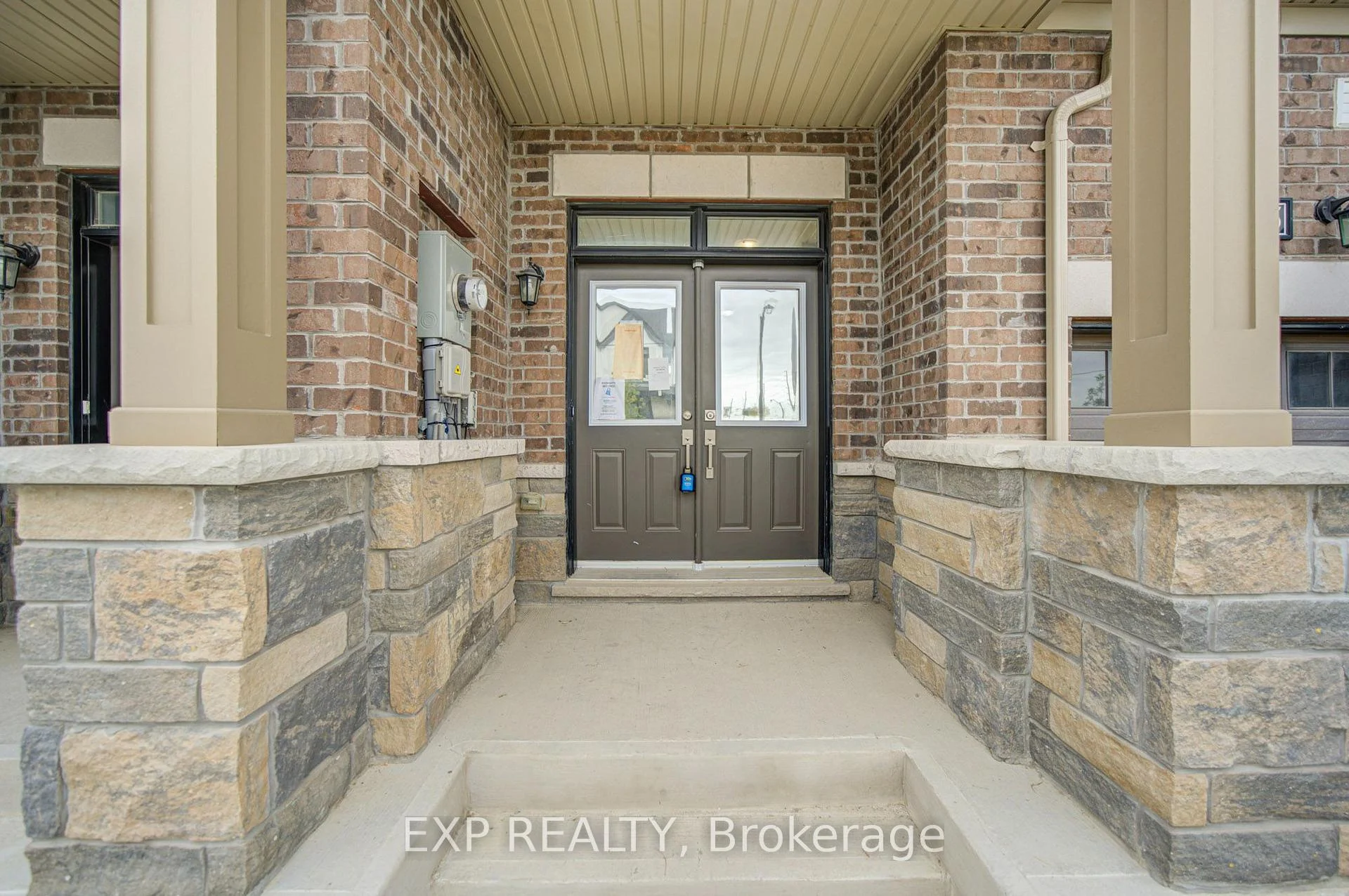 Photo 8 of 1095 Thompson Drive, Oshawa, Kedron — HOMEH
