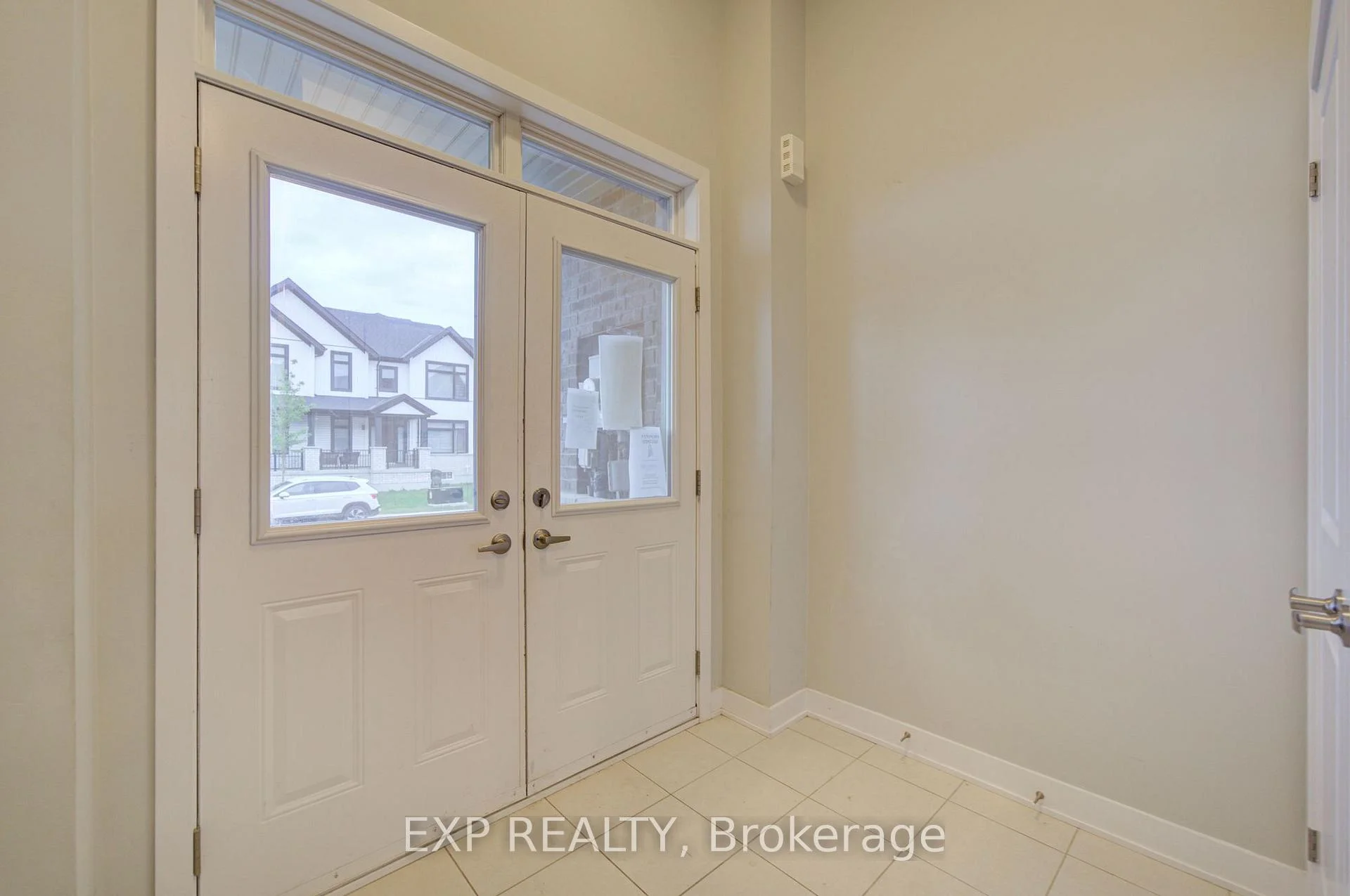 Photo 10 of 1095 Thompson Drive, Oshawa, Kedron — HOMEH