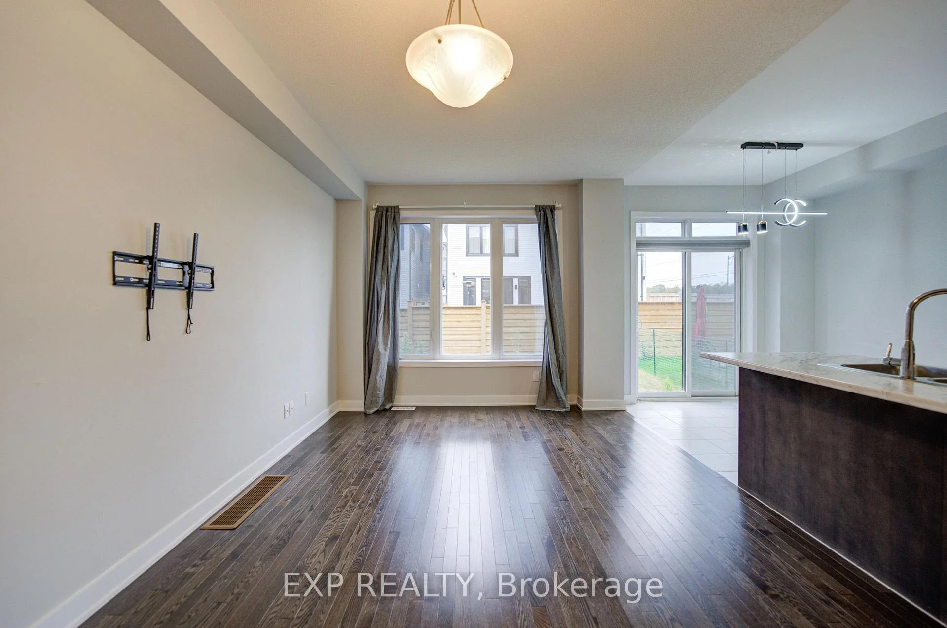 Photo 22 of 1095 Thompson Drive, Oshawa, Kedron — HOMEH