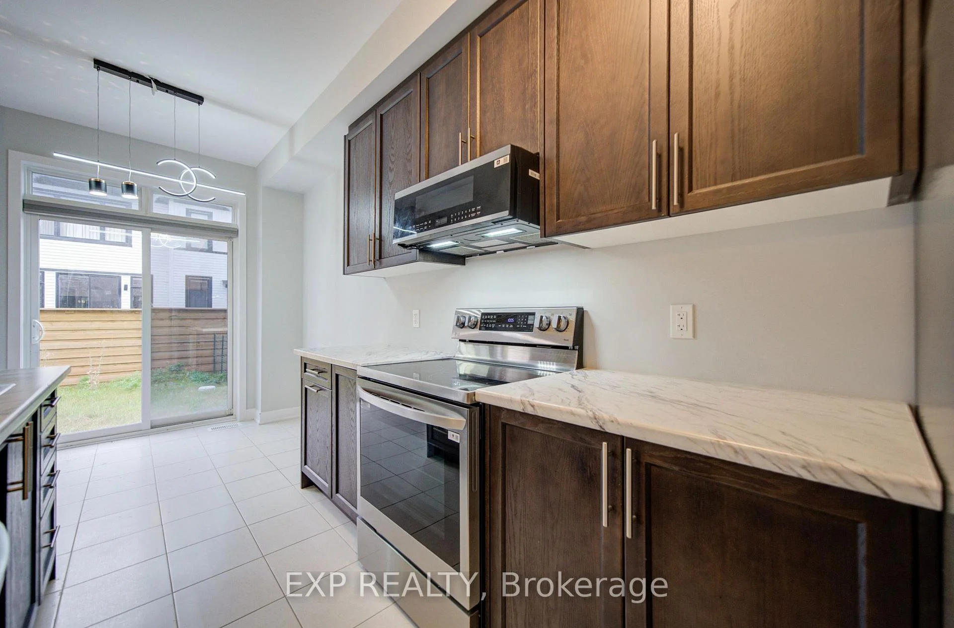 Photo 32 of 1095 Thompson Drive, Oshawa, Kedron — HOMEH