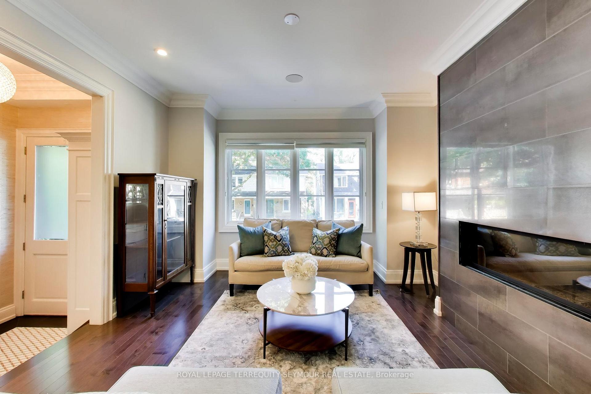 Photo 5 of 69 Taunton Road, Toronto, Mount Pleasant East — HOMEH
