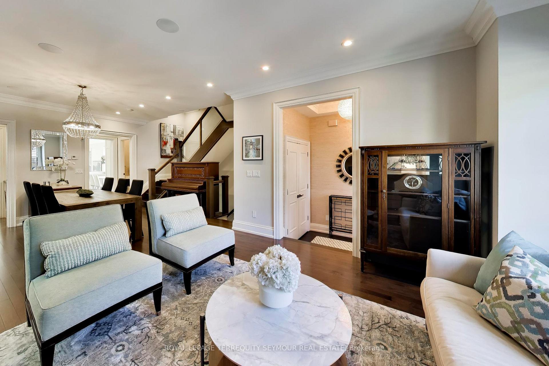 Photo 7 of 69 Taunton Road, Toronto, Mount Pleasant East — HOMEH